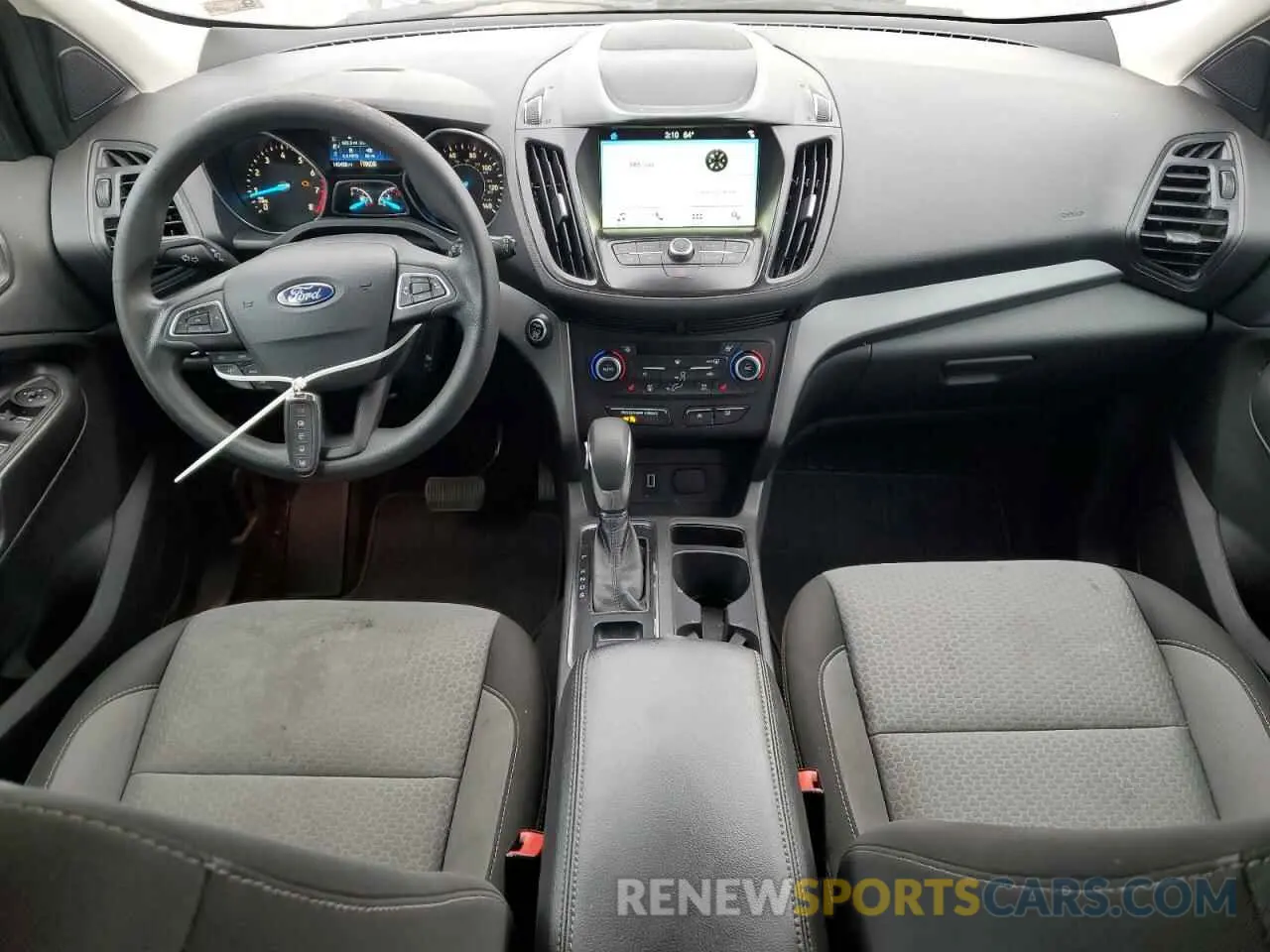 8 fotografías del automóvil dañado 1FMCU9GDXKUB96437 FORD ESCAPE 2019