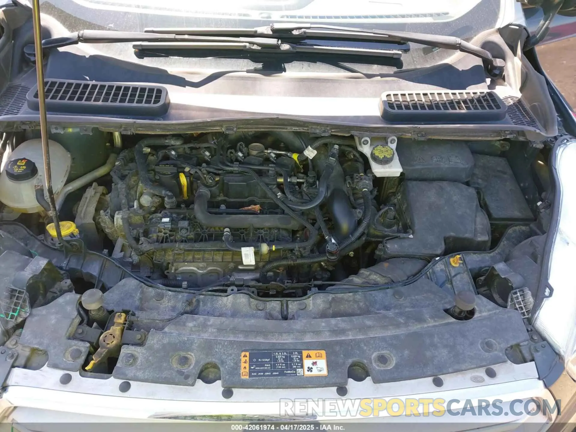 10 fotografías del automóvil dañado 1FMCU9GDXKUC06609 FORD ESCAPE 2019