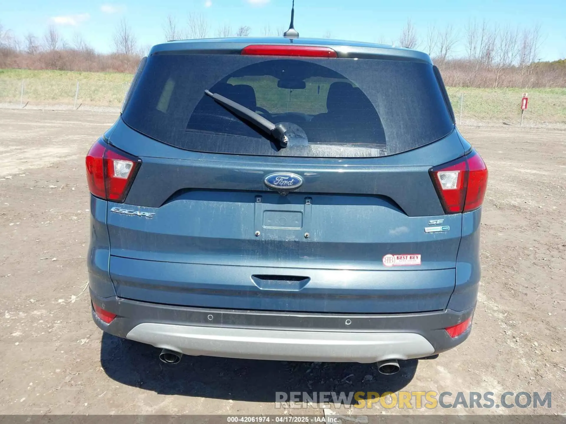 16 fotografías del automóvil dañado 1FMCU9GDXKUC06609 FORD ESCAPE 2019