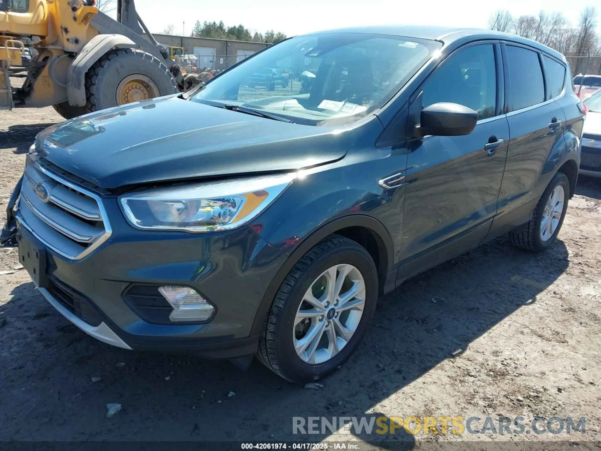 2 fotografías del automóvil dañado 1FMCU9GDXKUC06609 FORD ESCAPE 2019