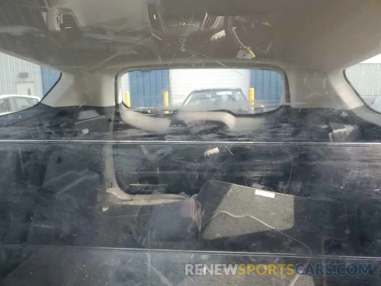 10 fotografías del automóvil dañado 1FMCU9GDXKUC13530 FORD ESCAPE 2019