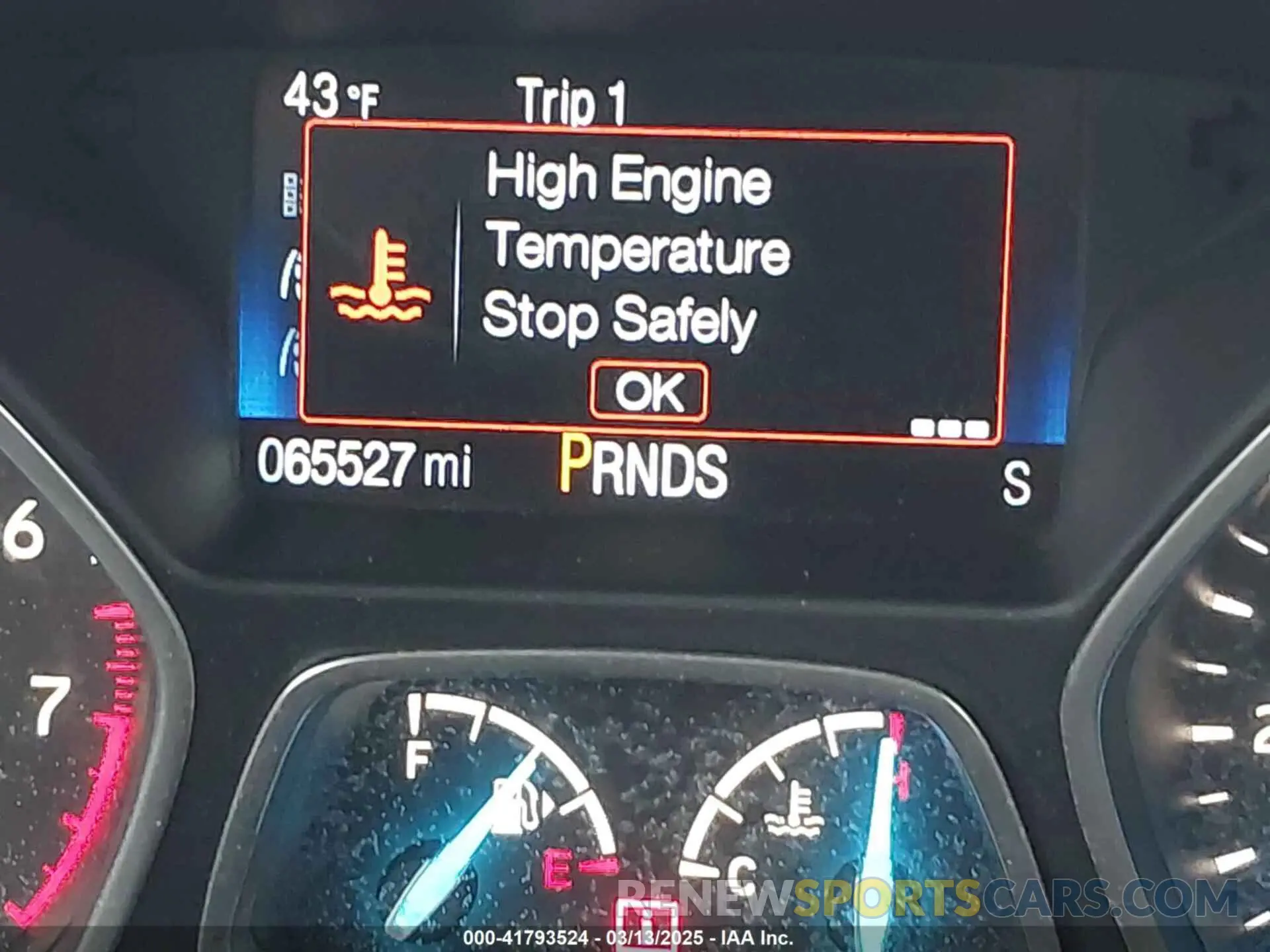 15 fotografías del automóvil dañado 1FMCU9GDXKUC35625 FORD ESCAPE 2019