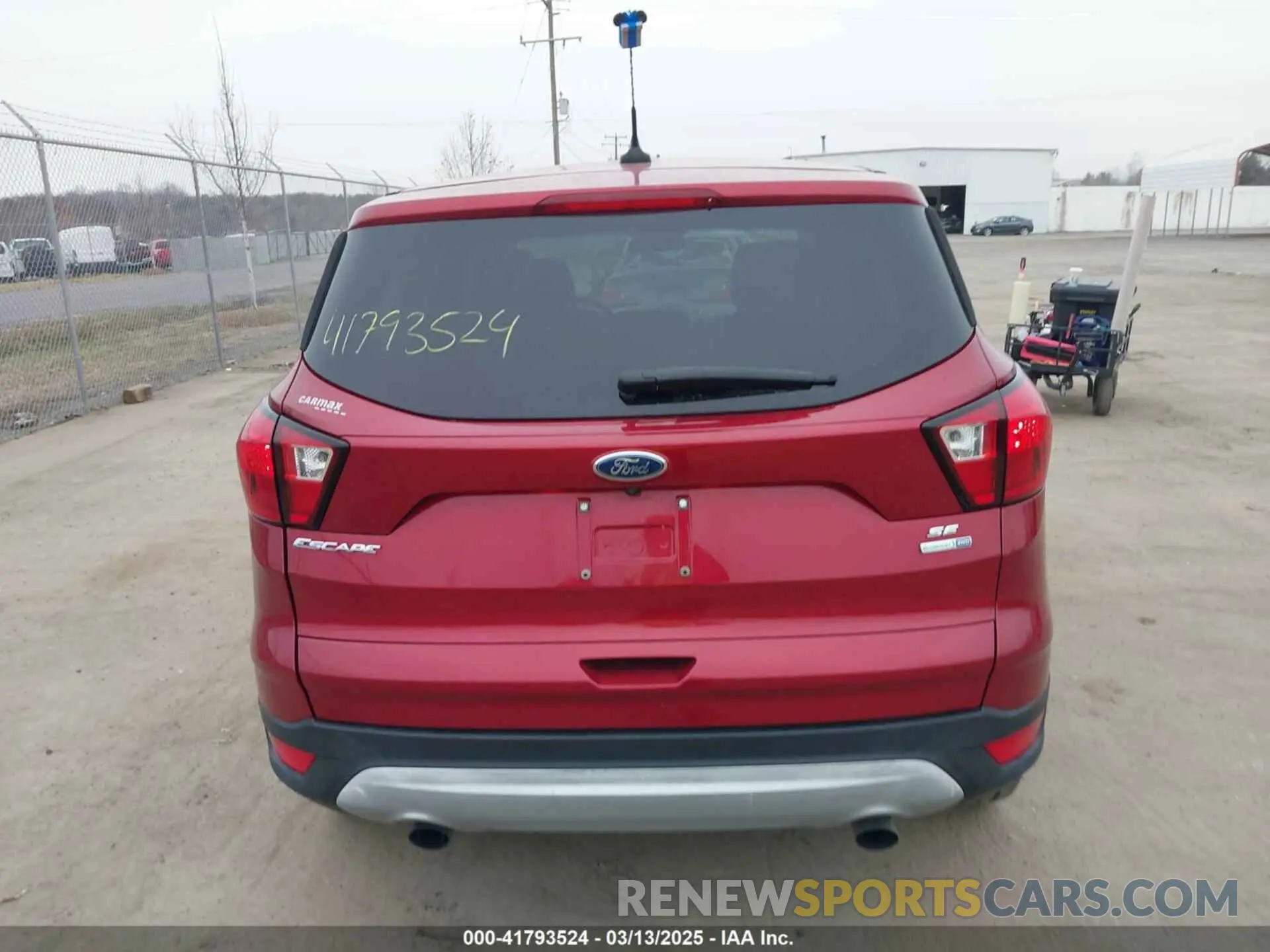 16 fotografías del automóvil dañado 1FMCU9GDXKUC35625 FORD ESCAPE 2019