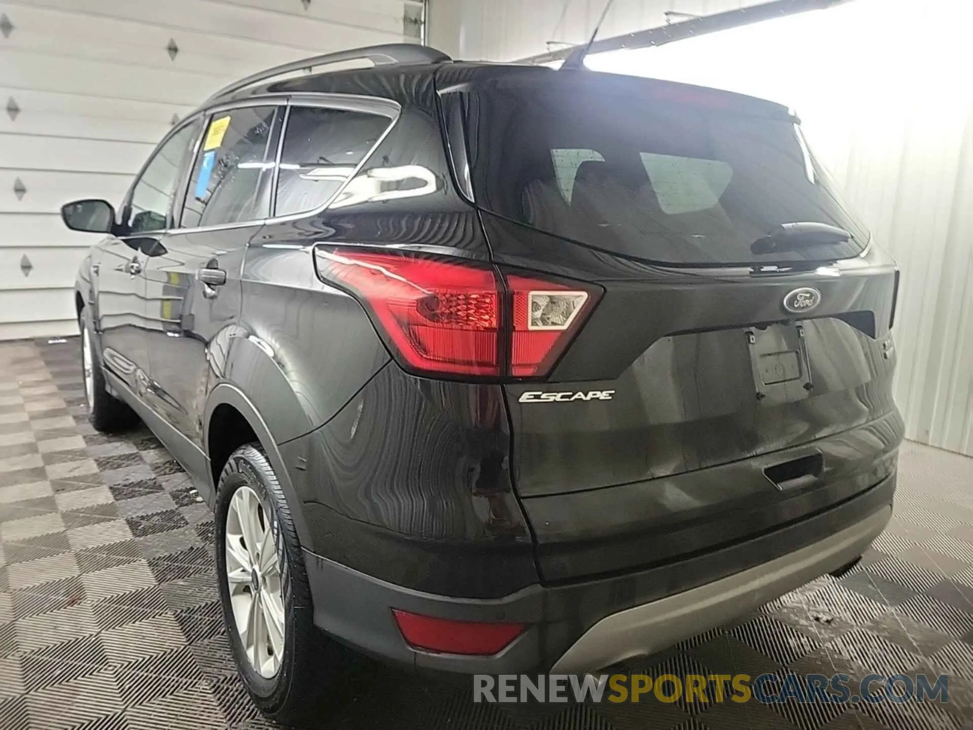 14 fotografías del automóvil dañado 1FMCU9HD1KUA65511 FORD ESCAPE 2019