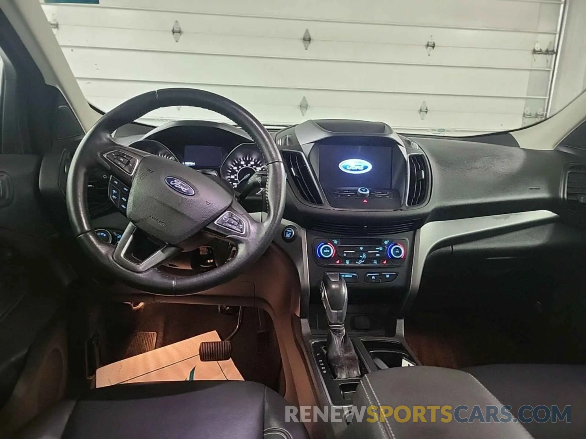 5 fotografías del automóvil dañado 1FMCU9HD1KUA65511 FORD ESCAPE 2019