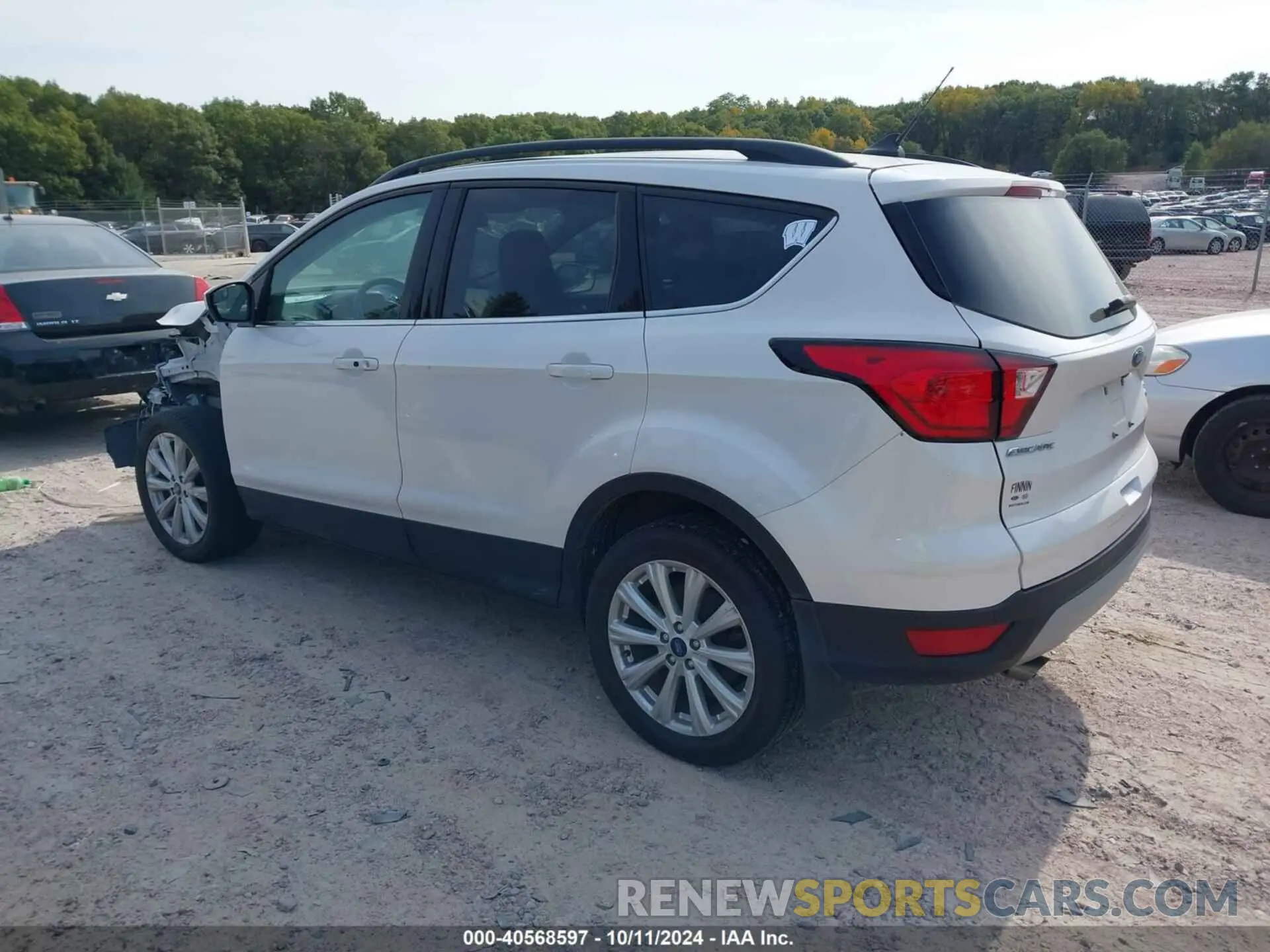 3 fotografías del automóvil dañado 1FMCU9HD3KUA93164 FORD ESCAPE 2019