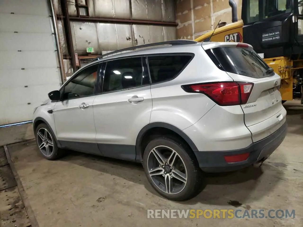 2 fotografías del automóvil dañado 1FMCU9HD3KUA97540 FORD ESCAPE 2019