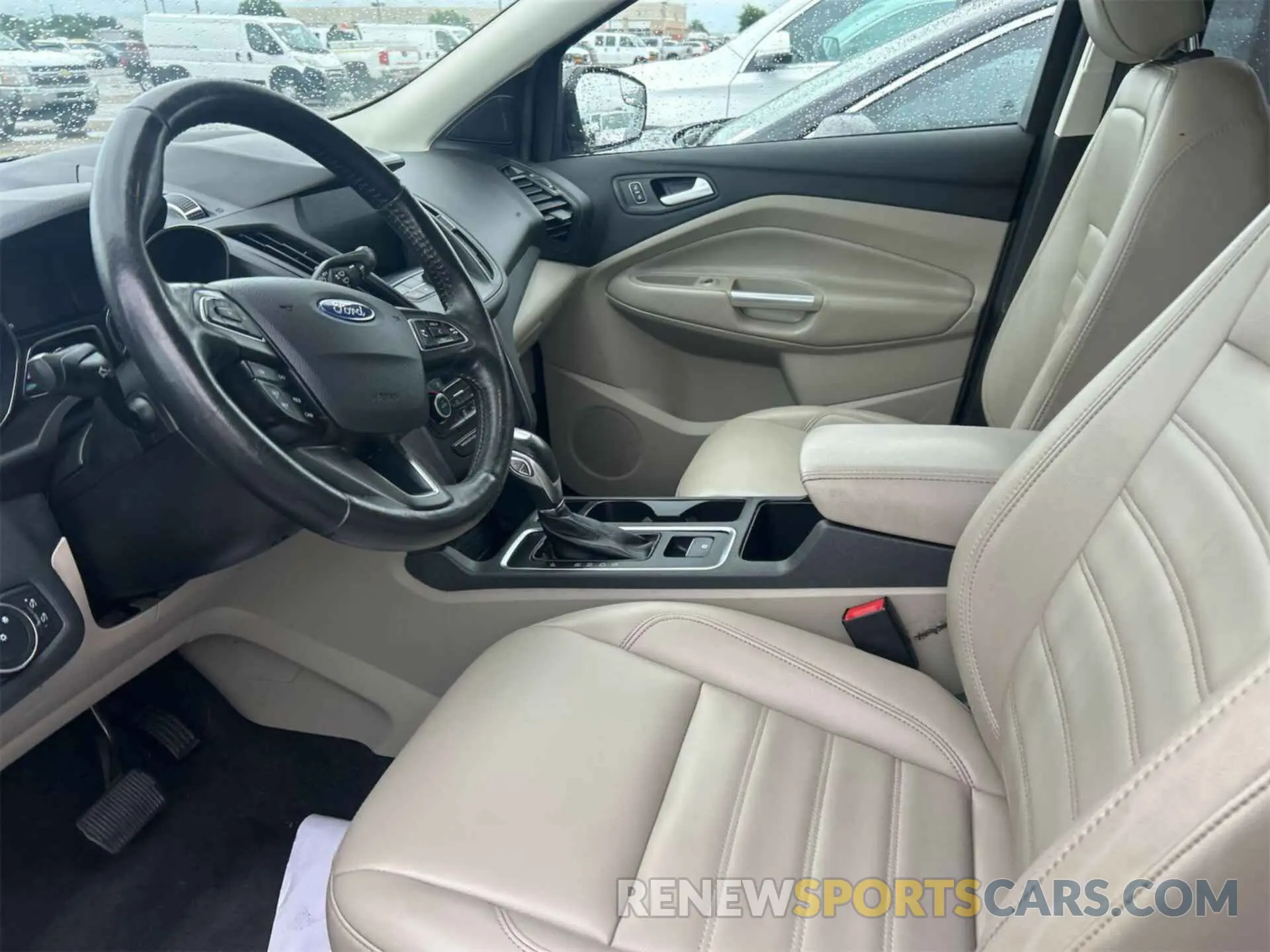 1 fotografías del automóvil dañado 1FMCU9HD3KUB82443 FORD ESCAPE 2019