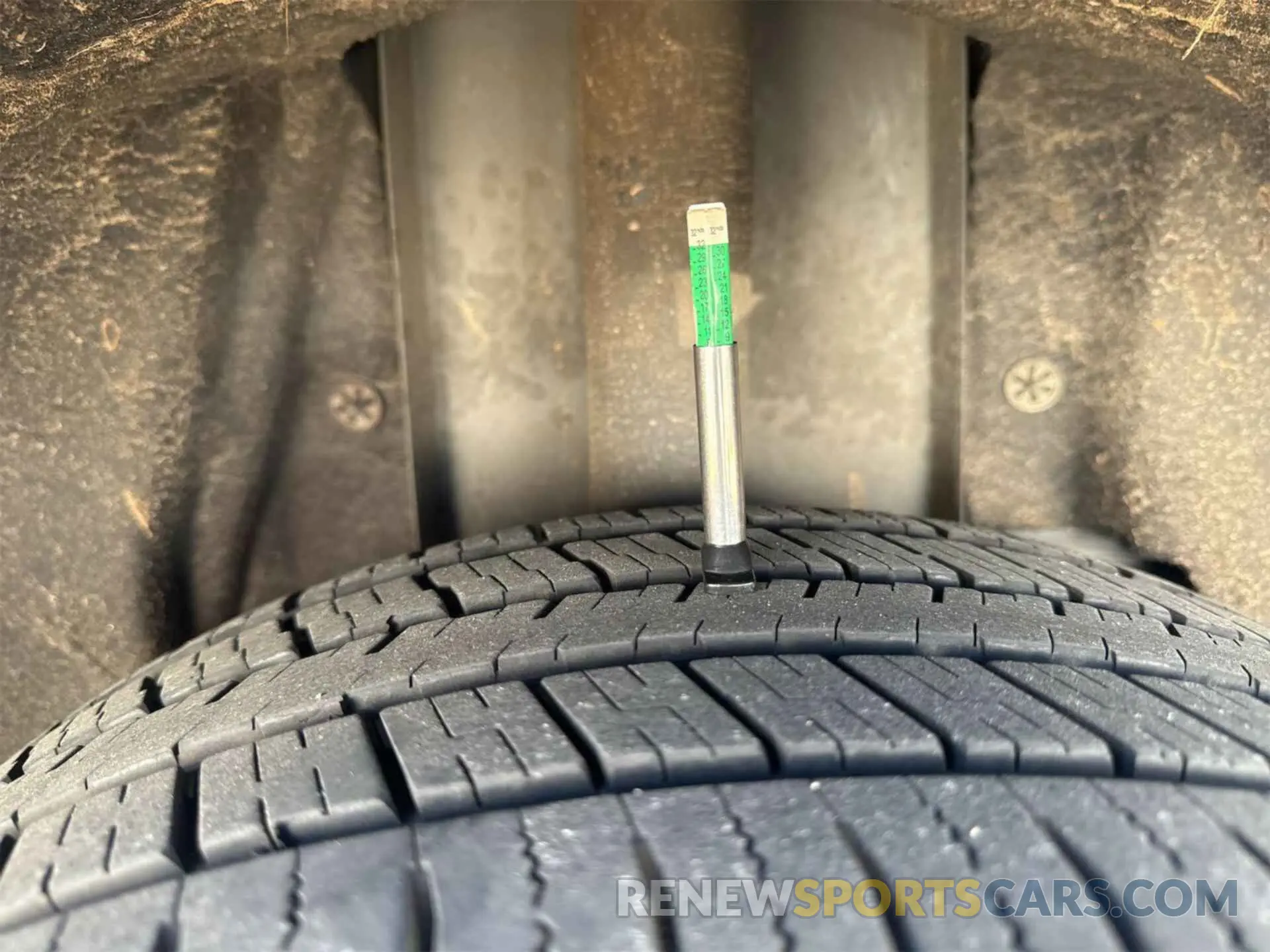 17 fotografías del automóvil dañado 1FMCU9HD3KUB82443 FORD ESCAPE 2019