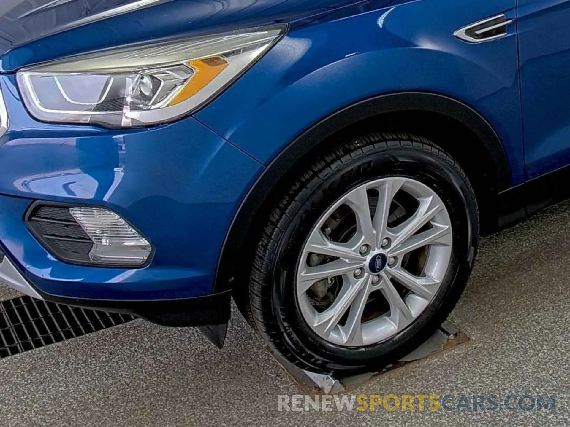 4 fotografías del automóvil dañado 1FMCU9HD4KUA19610 FORD ESCAPE 2019