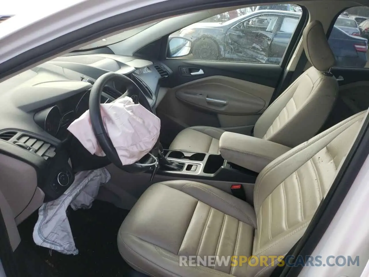 7 fotografías del automóvil dañado 1FMCU9HD4KUB17729 FORD ESCAPE 2019