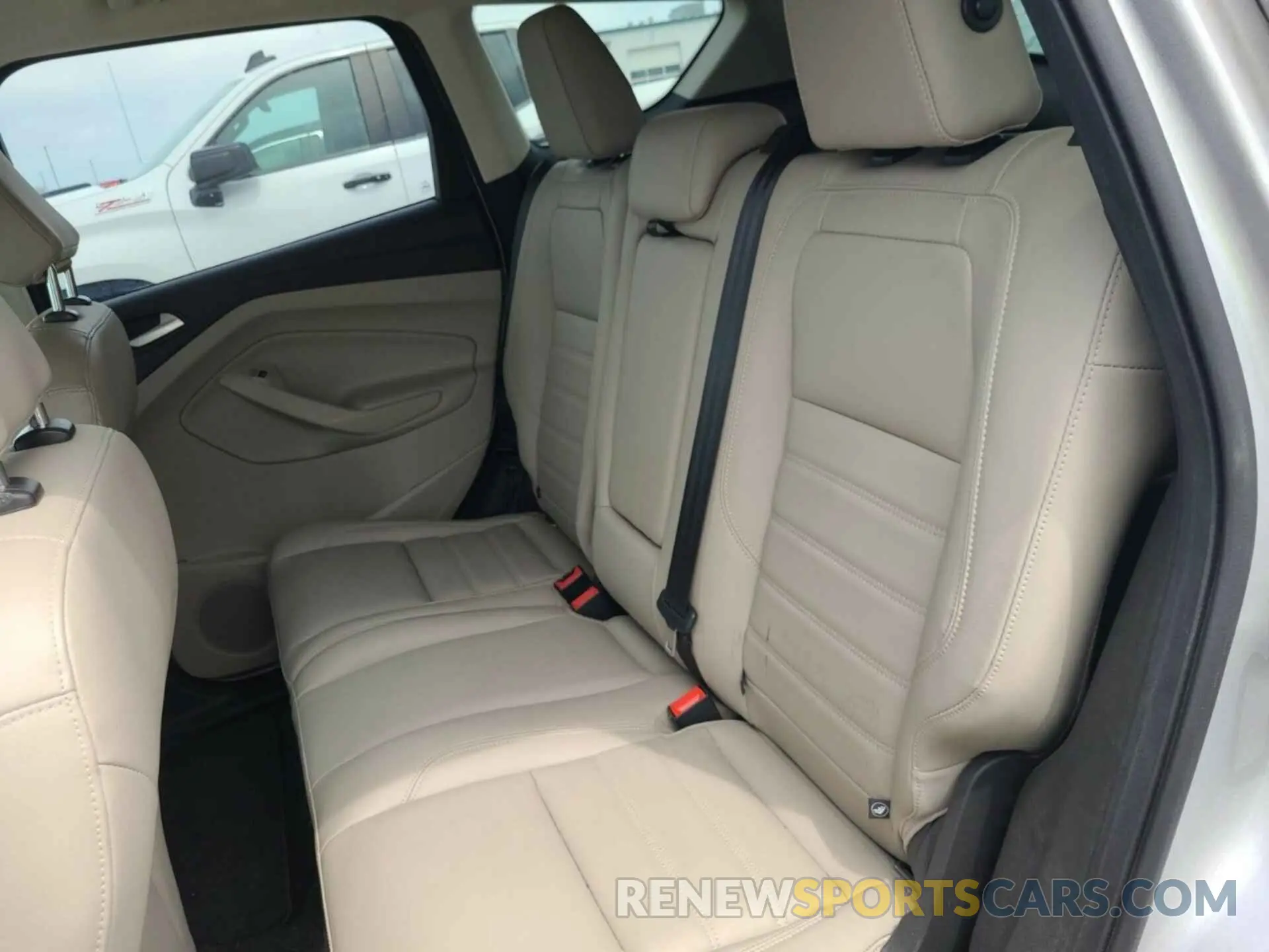 15 fotografías del automóvil dañado 1FMCU9HD4KUC07849 FORD ESCAPE 2019