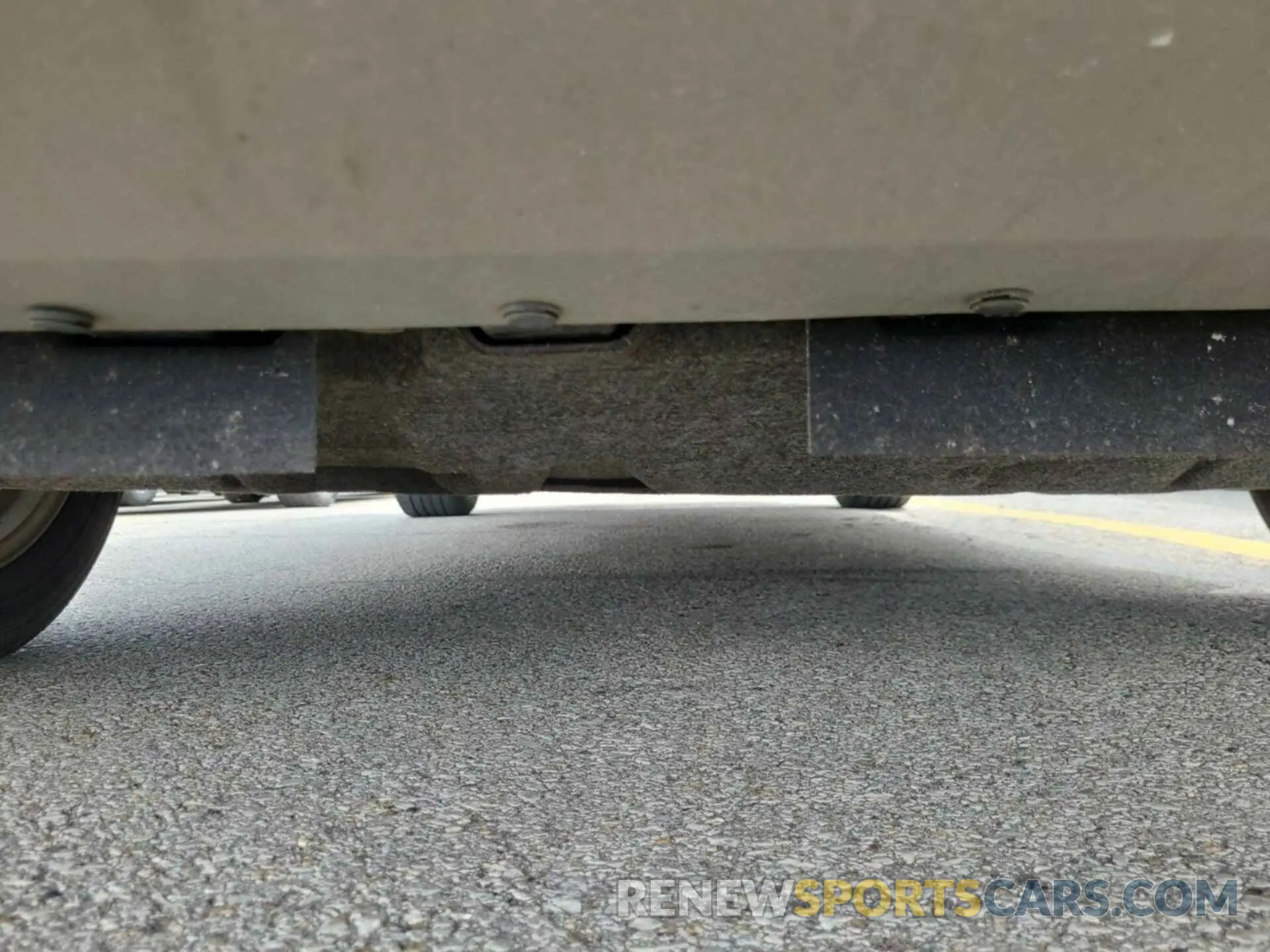 2 fotografías del automóvil dañado 1FMCU9HD4KUC07849 FORD ESCAPE 2019