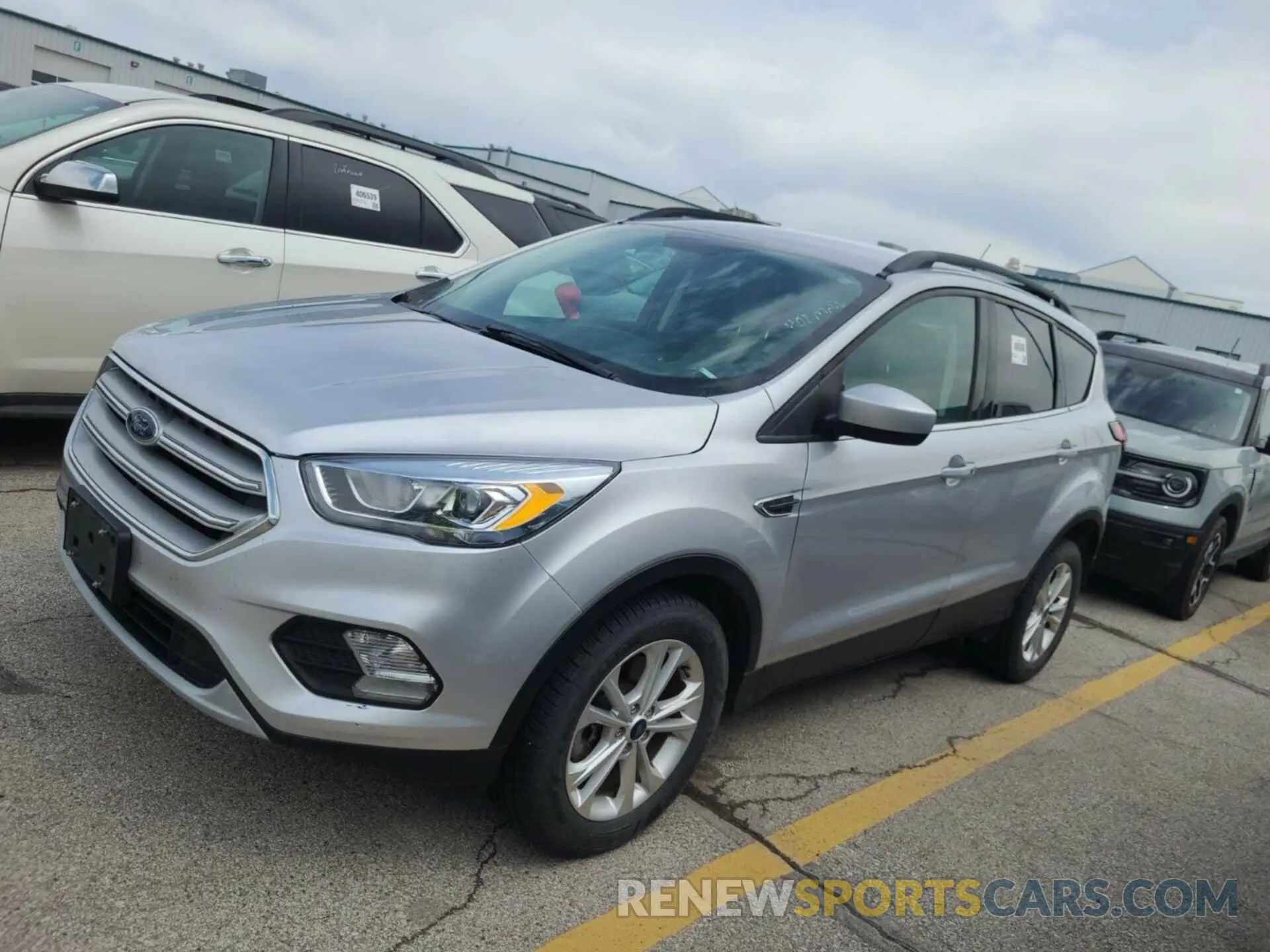 20 fotografías del automóvil dañado 1FMCU9HD4KUC07849 FORD ESCAPE 2019