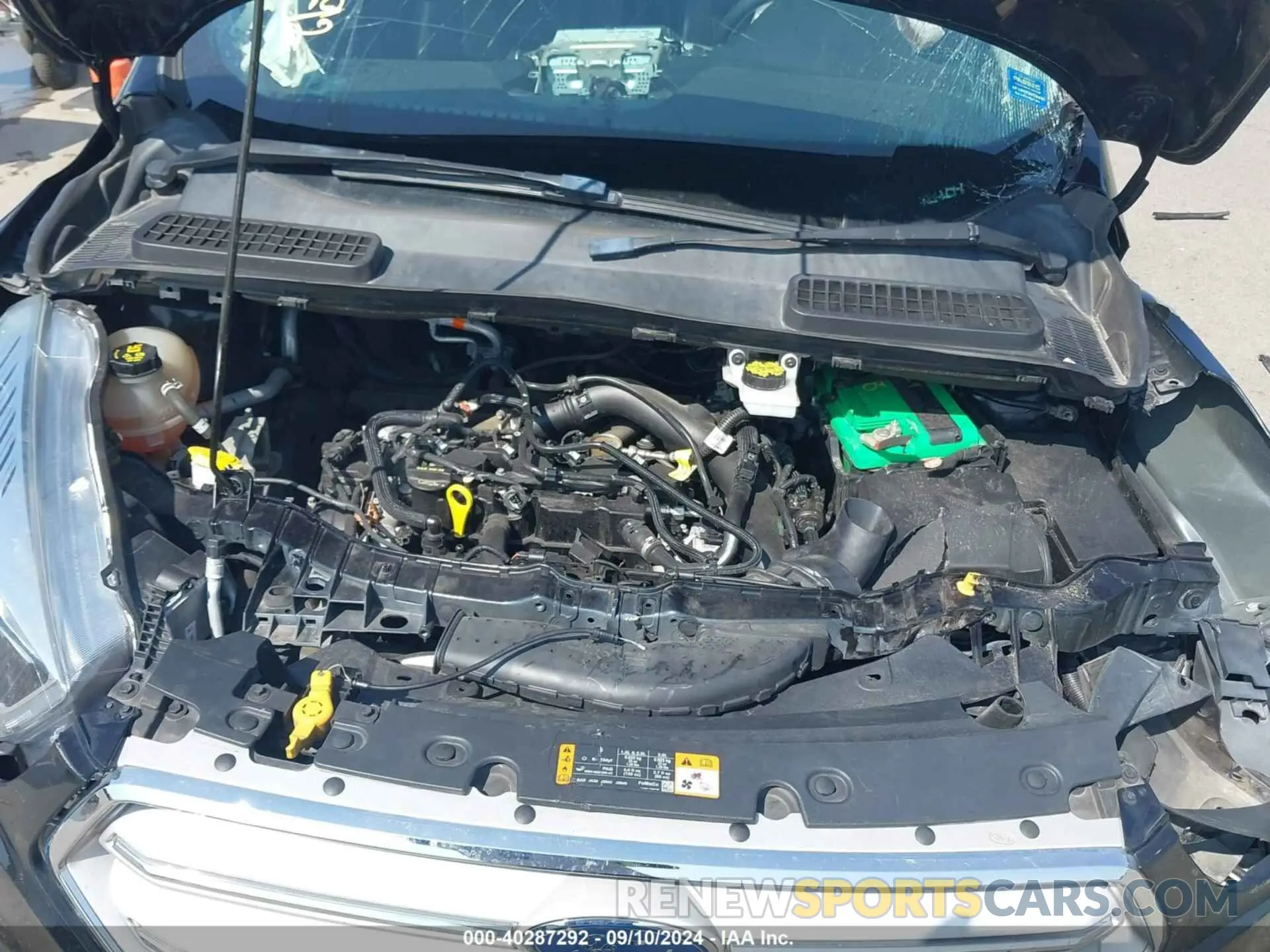 10 fotografías del automóvil dañado 1FMCU9HD5KUA01097 FORD ESCAPE 2019