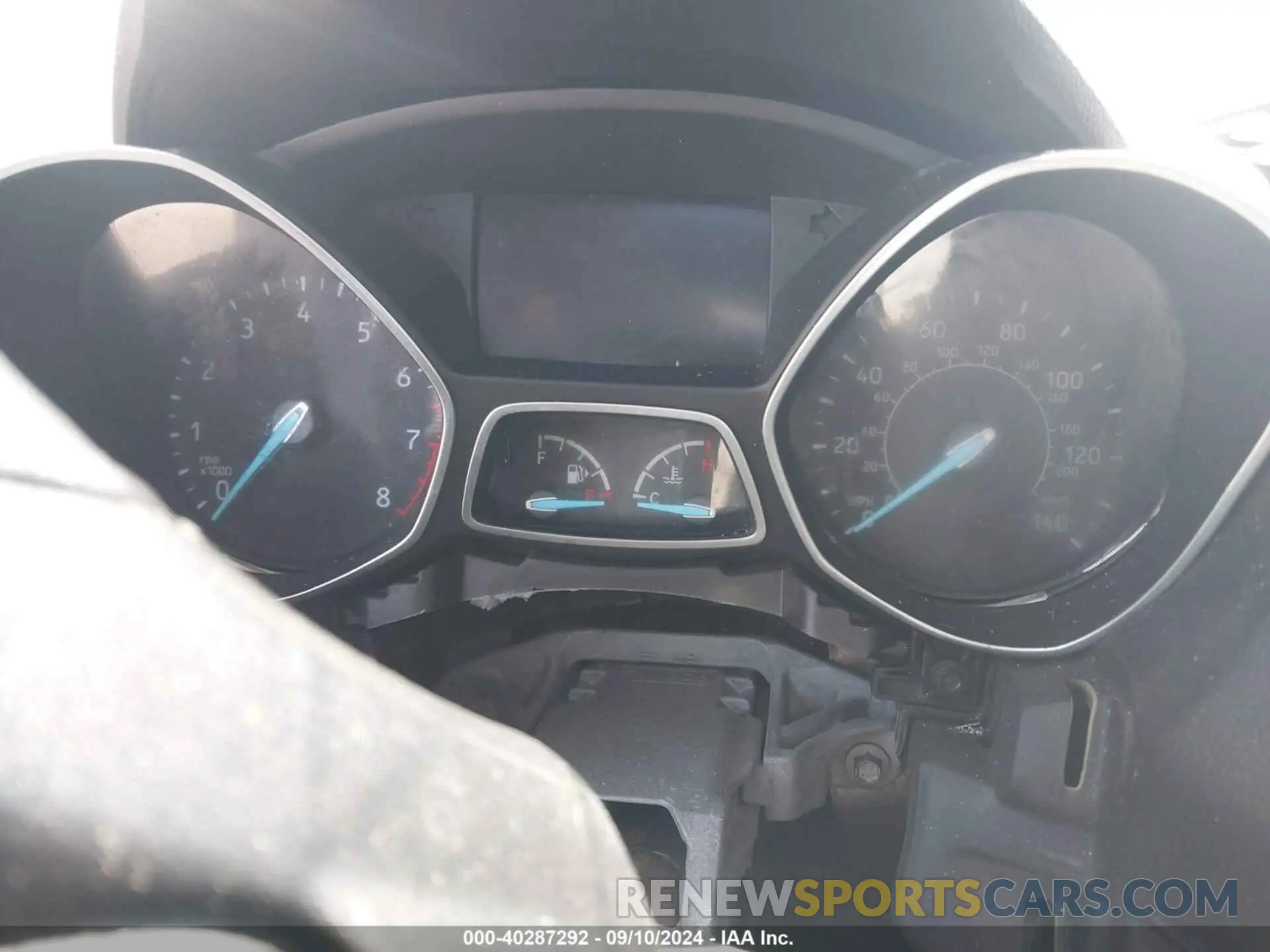 15 fotografías del automóvil dañado 1FMCU9HD5KUA01097 FORD ESCAPE 2019
