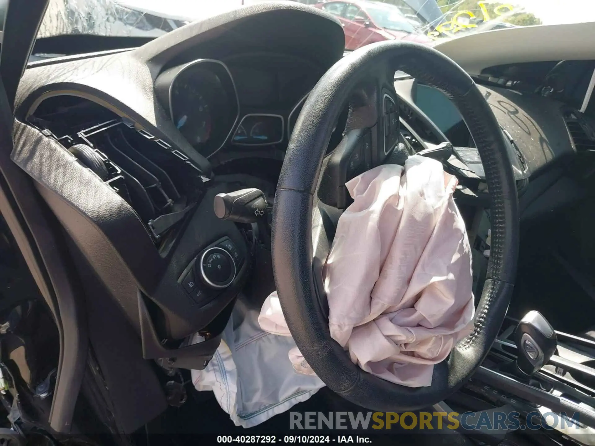 18 fotografías del automóvil dañado 1FMCU9HD5KUA01097 FORD ESCAPE 2019
