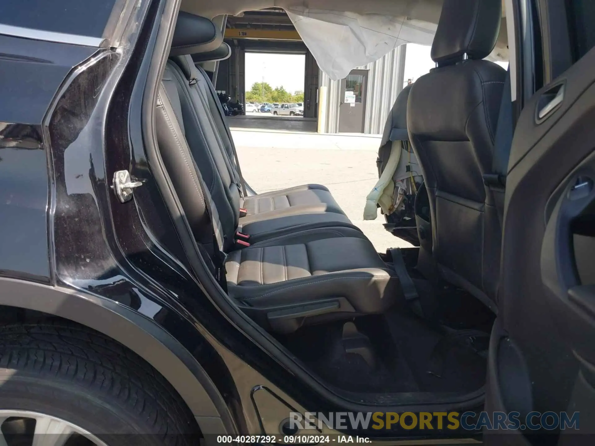 8 fotografías del automóvil dañado 1FMCU9HD5KUA01097 FORD ESCAPE 2019