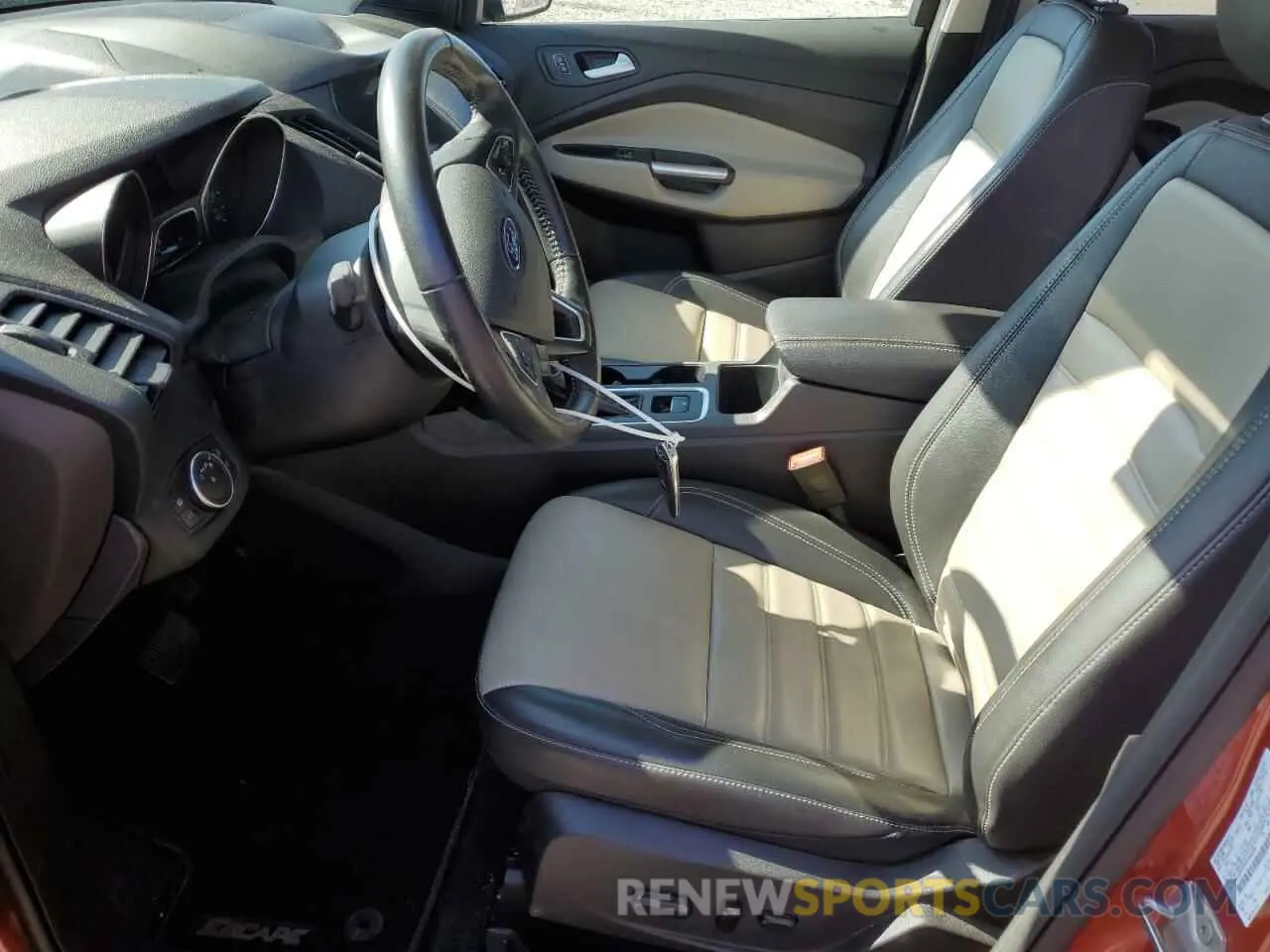 7 fotografías del automóvil dañado 1FMCU9HD5KUA96289 FORD ESCAPE 2019