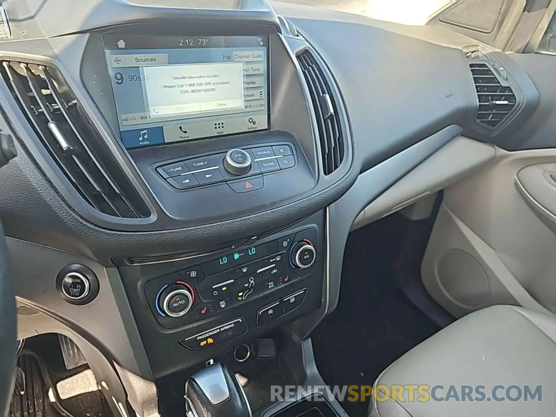 20 fotografías del automóvil dañado 1FMCU9HD5KUB82489 FORD ESCAPE 2019