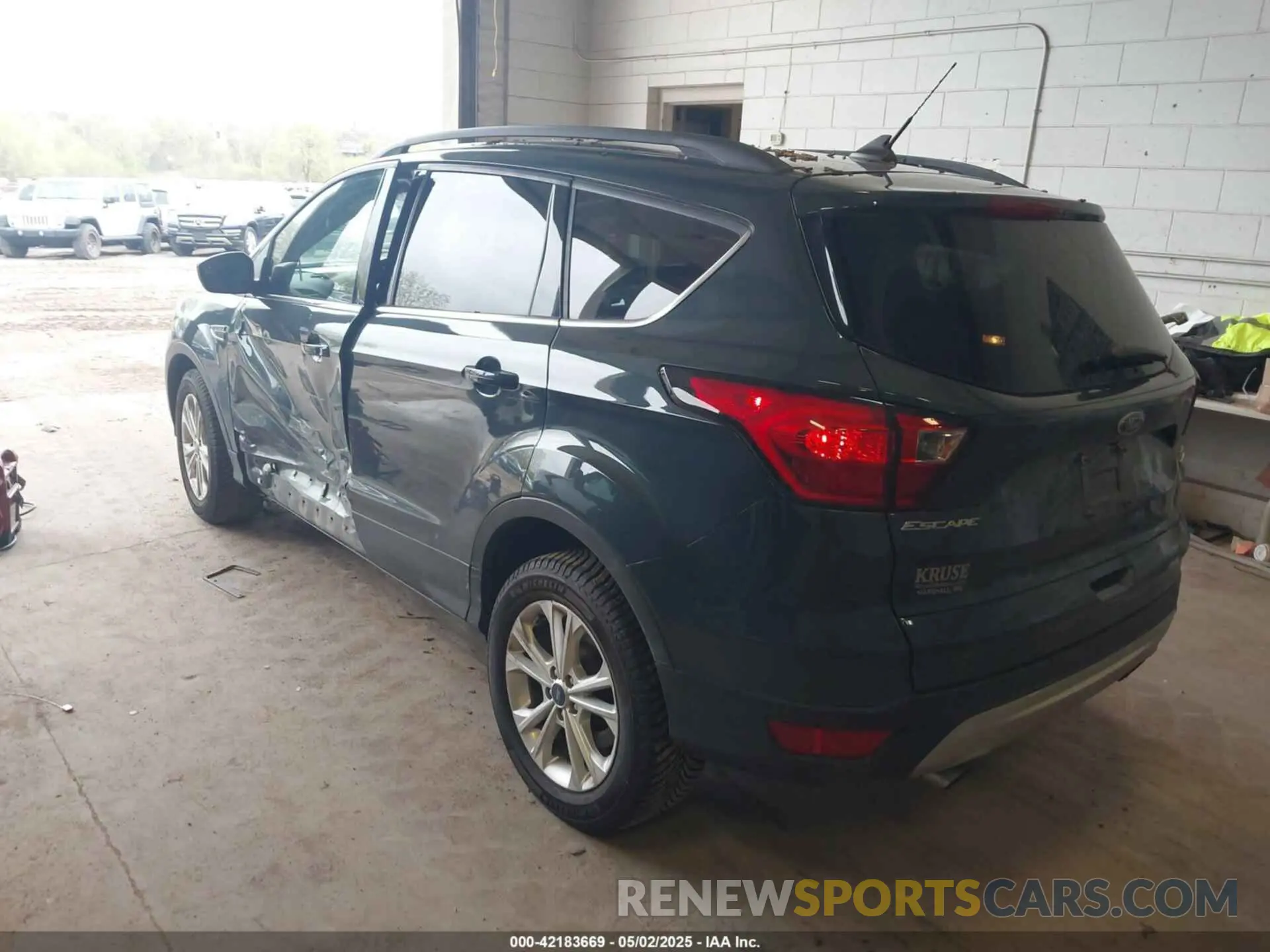 3 fotografías del automóvil dañado 1FMCU9HD5KUB88860 FORD ESCAPE 2019
