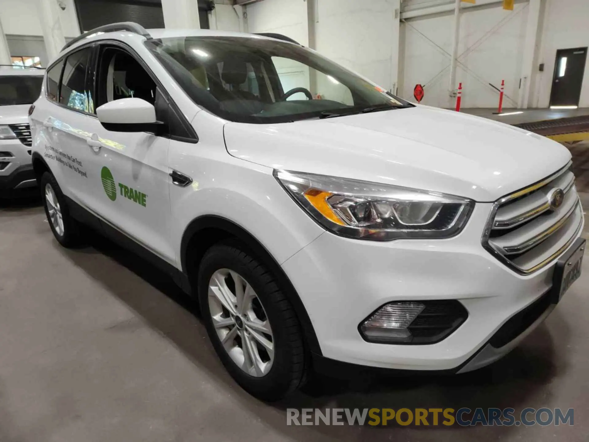 20 fotografías del automóvil dañado 1FMCU9HD5KUC07956 FORD ESCAPE 2019