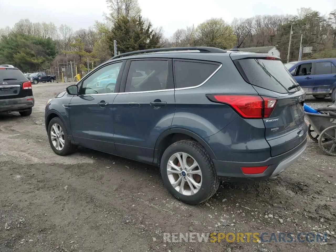 2 fotografías del automóvil dañado 1FMCU9HD6KUA43956 FORD ESCAPE 2019