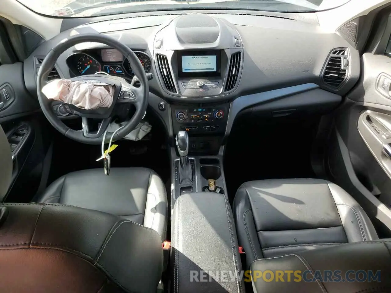8 fotografías del automóvil dañado 1FMCU9HD6KUB04500 FORD ESCAPE 2019