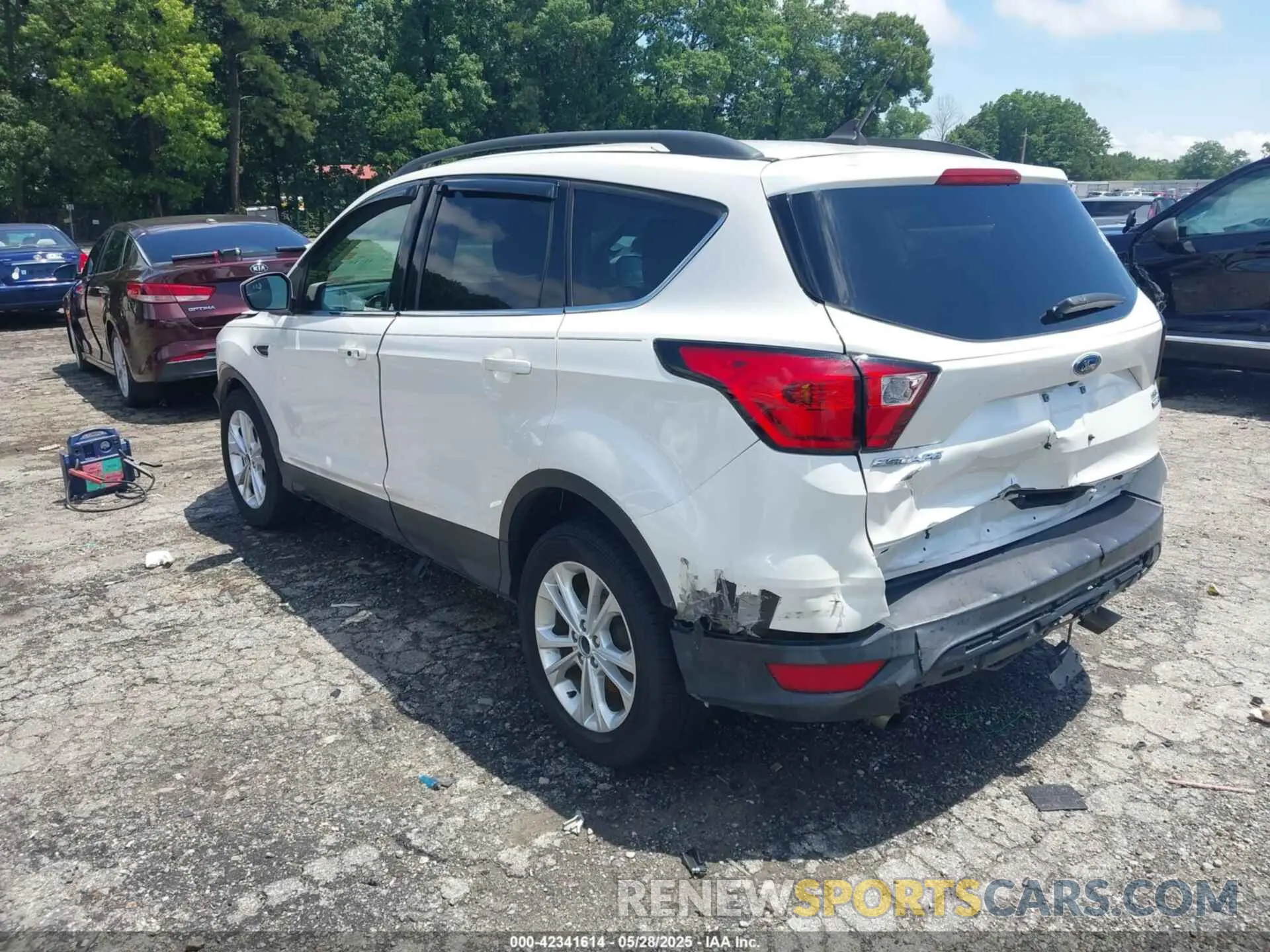 3 fotografías del automóvil dañado 1FMCU9HD6KUB94392 FORD ESCAPE 2019