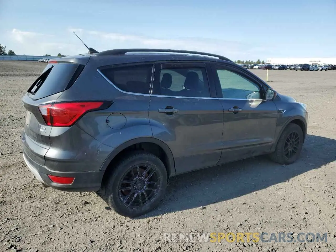 3 fotografías del automóvil dañado 1FMCU9HD7KUB29051 FORD ESCAPE 2019