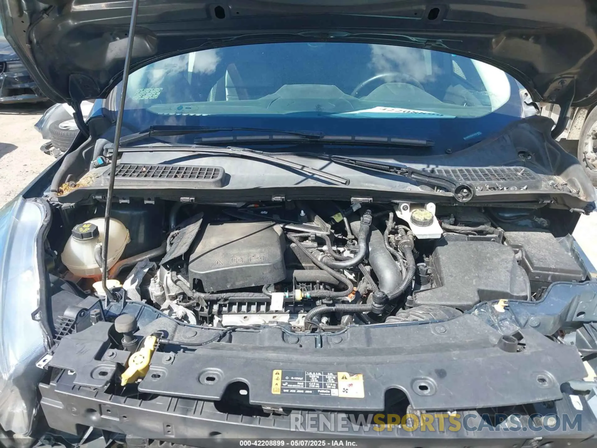 10 fotografías del automóvil dañado 1FMCU9HD7KUB75429 FORD ESCAPE 2019