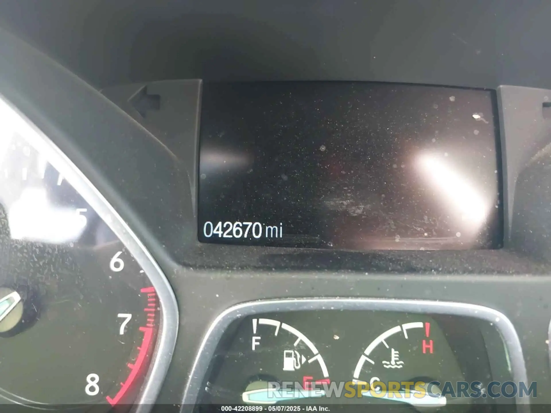 16 fotografías del automóvil dañado 1FMCU9HD7KUB75429 FORD ESCAPE 2019