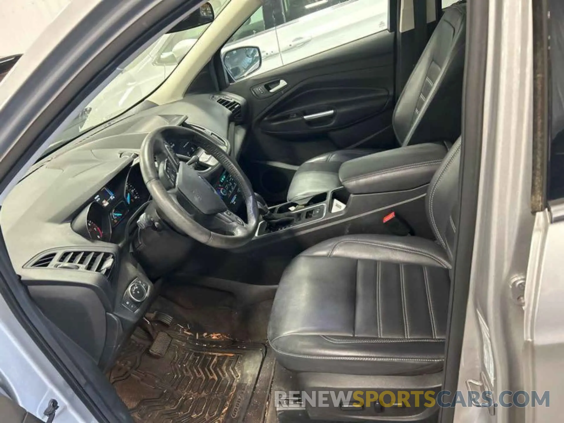 8 fotografías del automóvil dañado 1FMCU9HD7KUC07621 FORD ESCAPE 2019