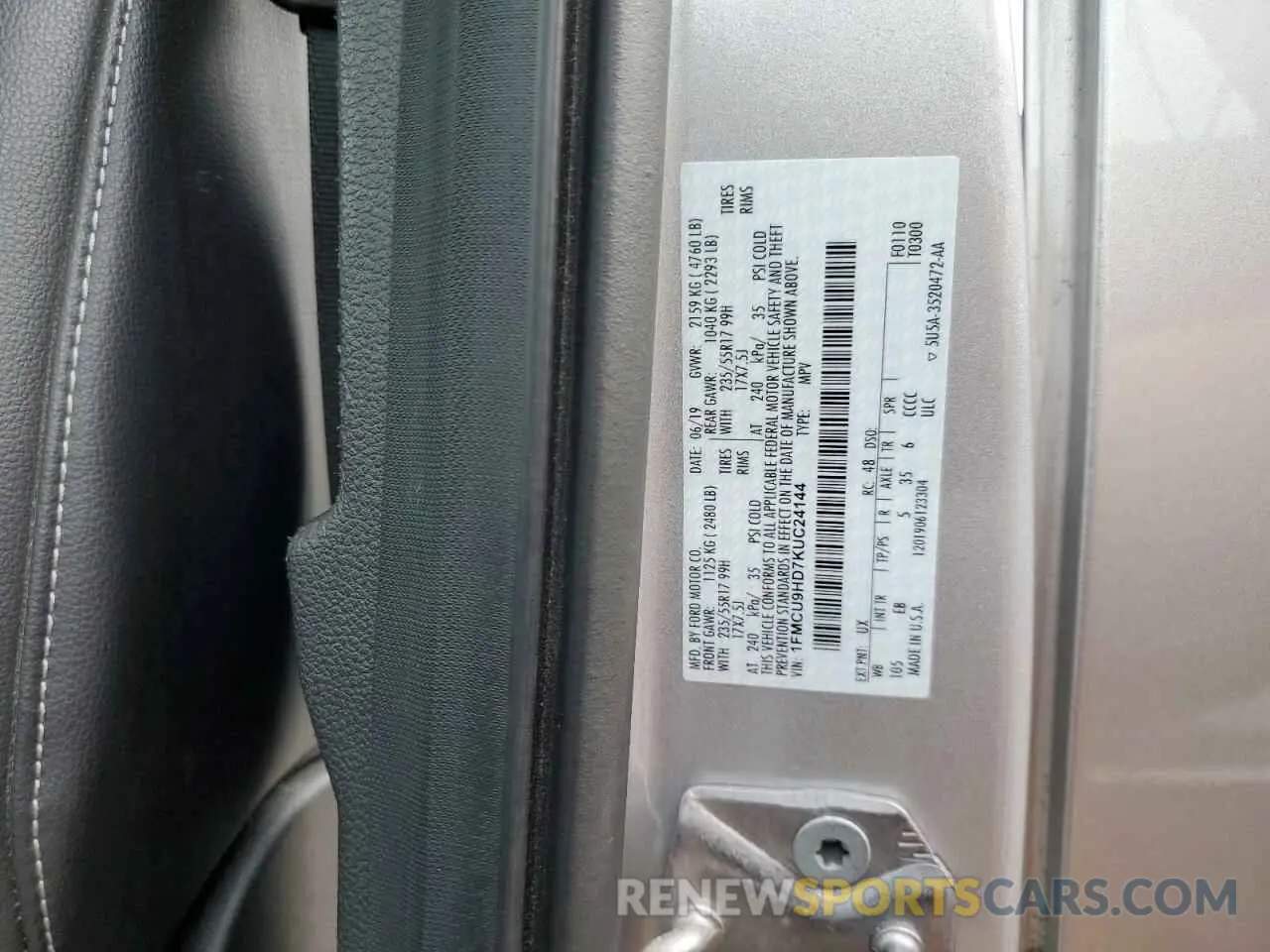 13 fotografías del automóvil dañado 1FMCU9HD7KUC24144 FORD ESCAPE 2019