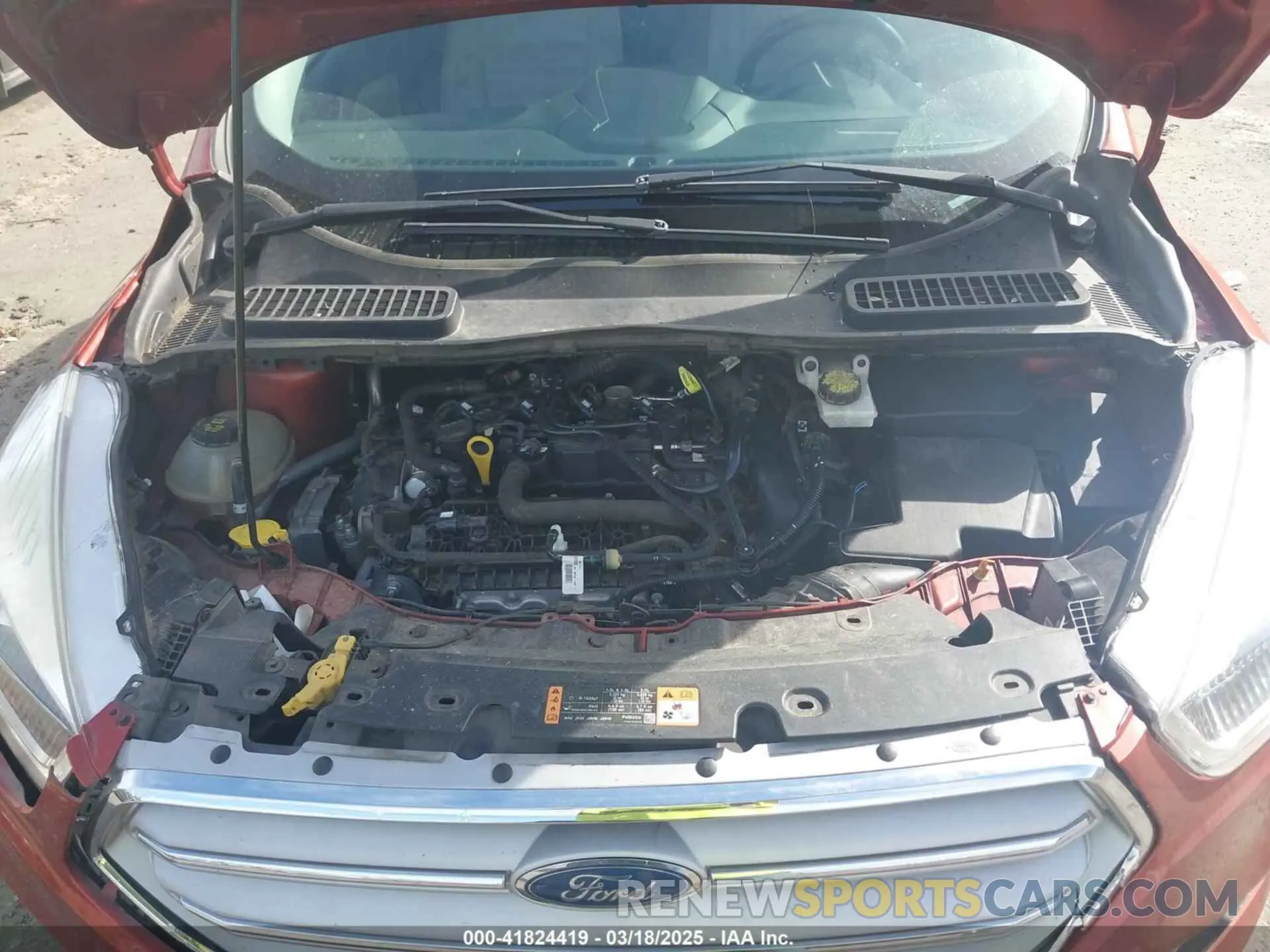 10 fotografías del automóvil dañado 1FMCU9HD8KUB11383 FORD ESCAPE 2019