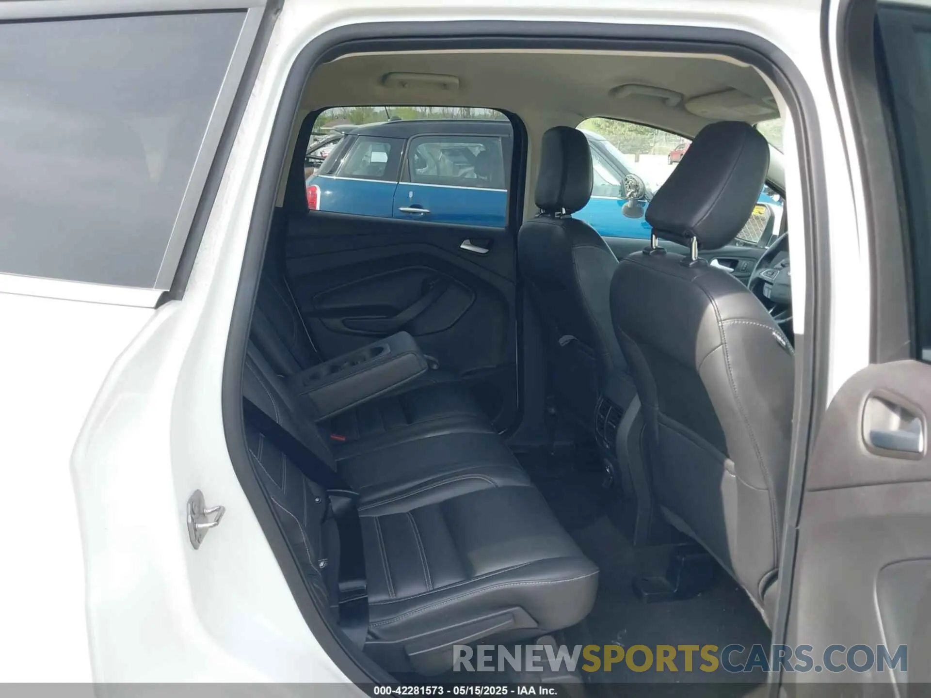 8 fotografías del automóvil dañado 1FMCU9HD8KUB25249 FORD ESCAPE 2019