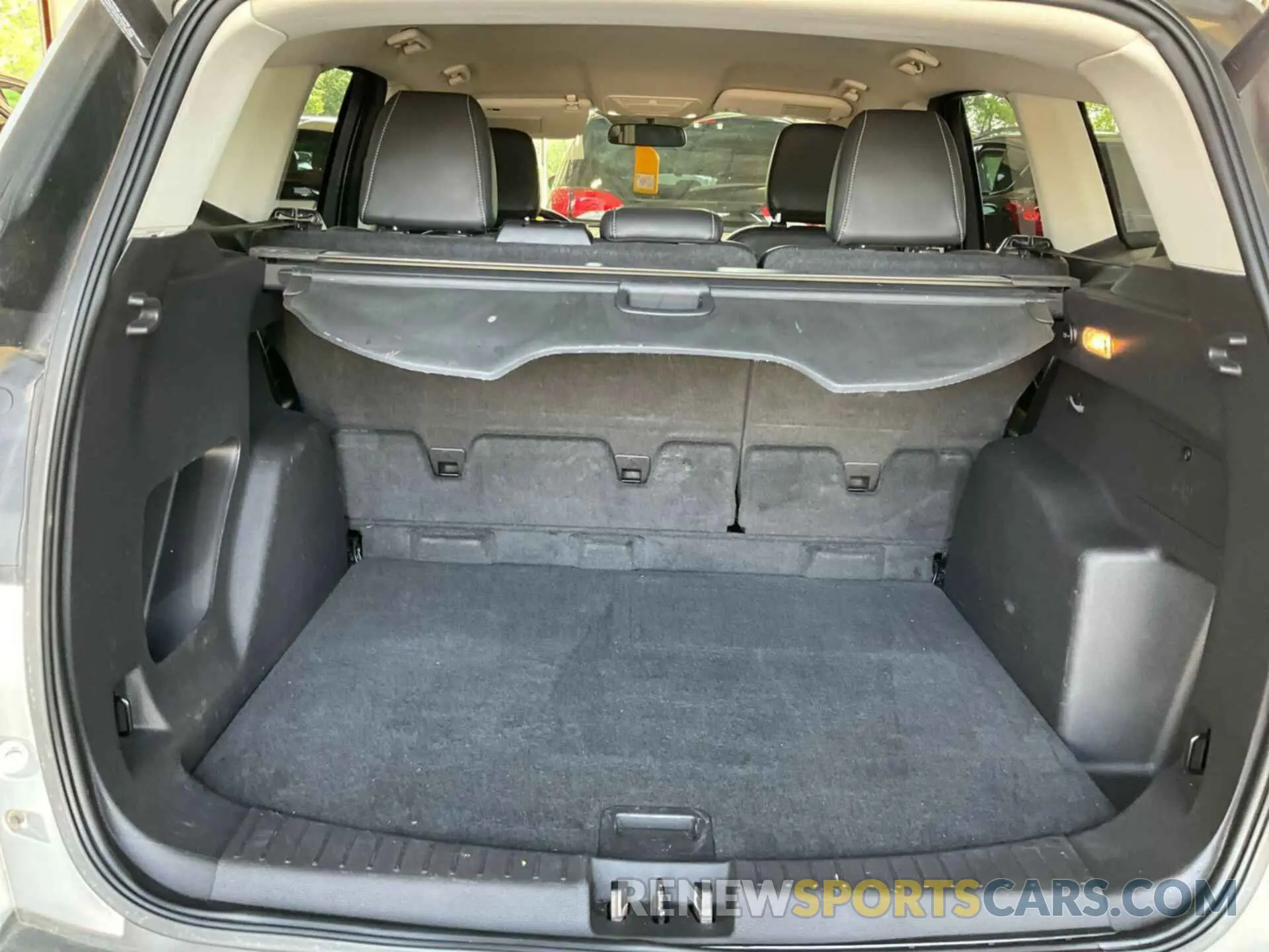 13 fotografías del automóvil dañado 1FMCU9HD8KUB82387 FORD ESCAPE 2019