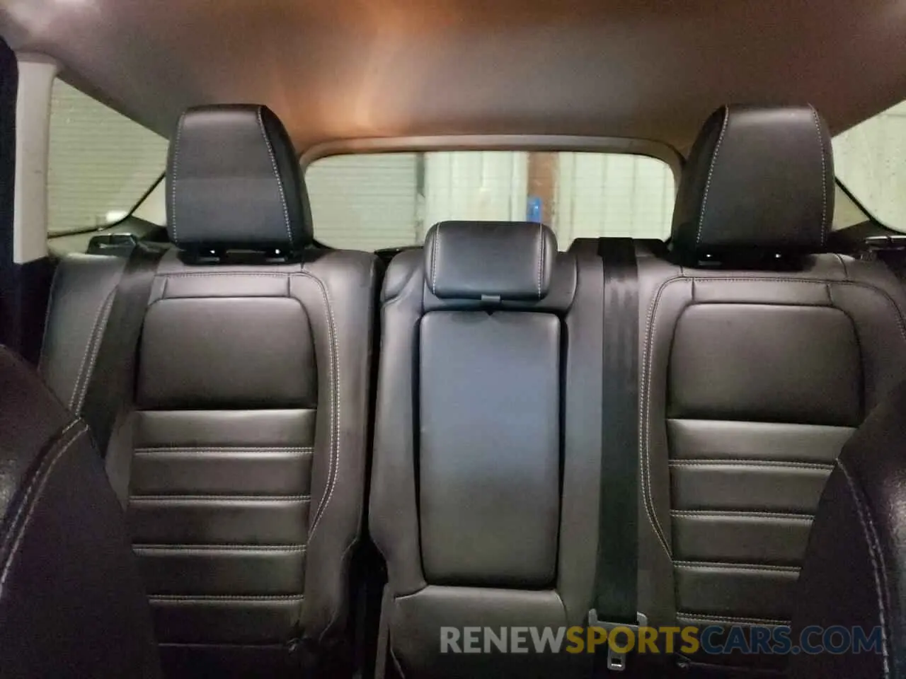 10 fotografías del automóvil dañado 1FMCU9HD9KUA46401 FORD ESCAPE 2019
