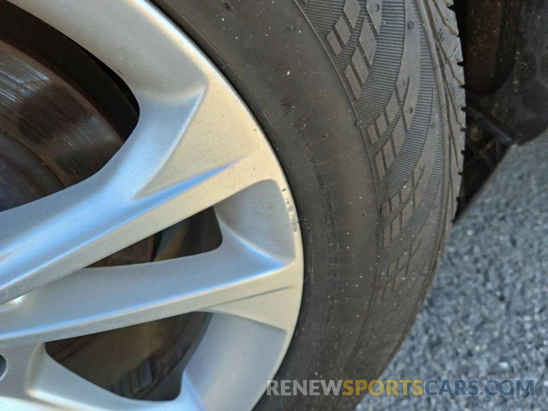 6 fotografías del automóvil dañado 1FMCU9HD9KUB65677 FORD ESCAPE 2019