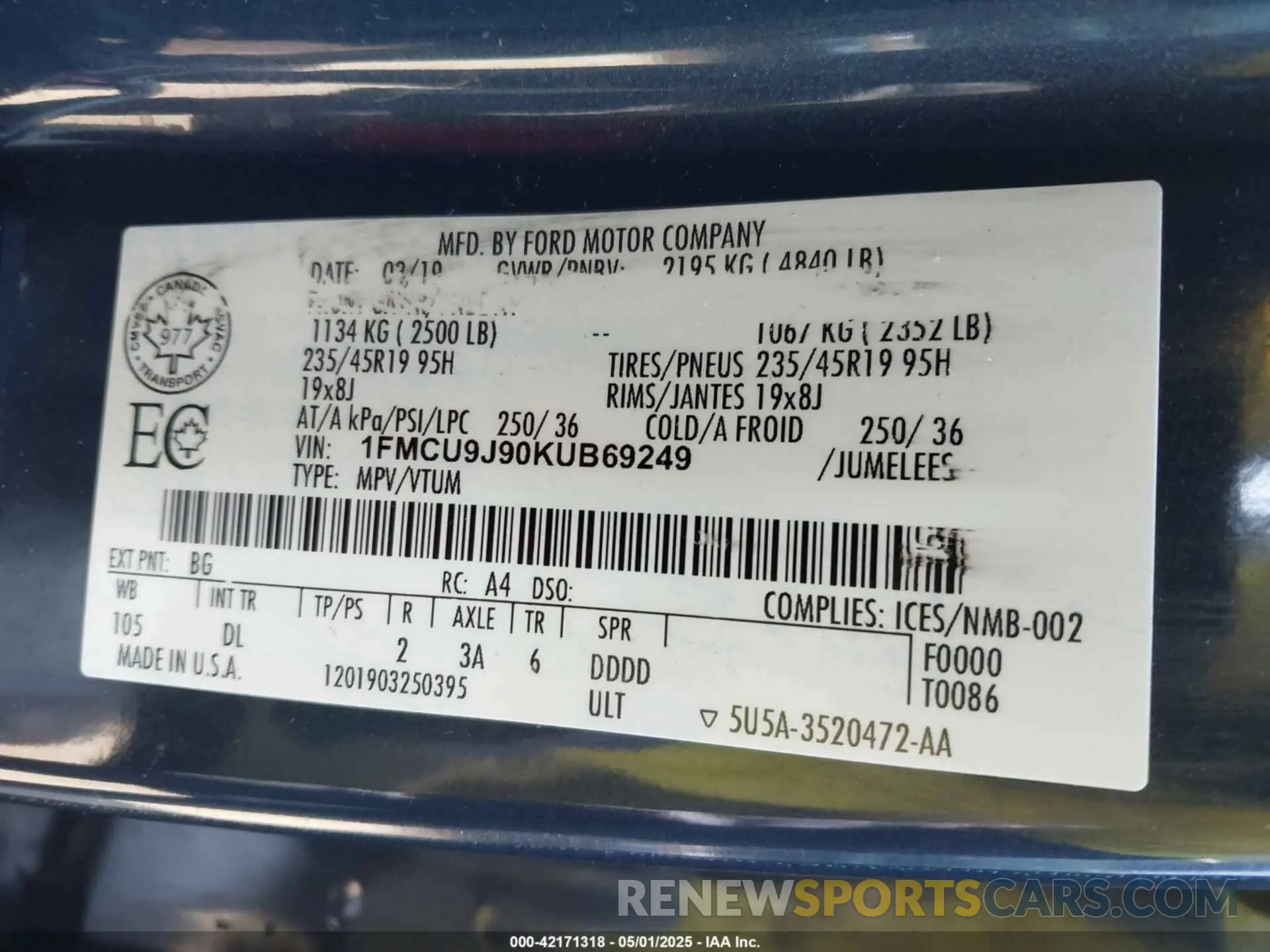 9 fotografías del automóvil dañado 1FMCU9J90KUB69249 FORD ESCAPE 2019