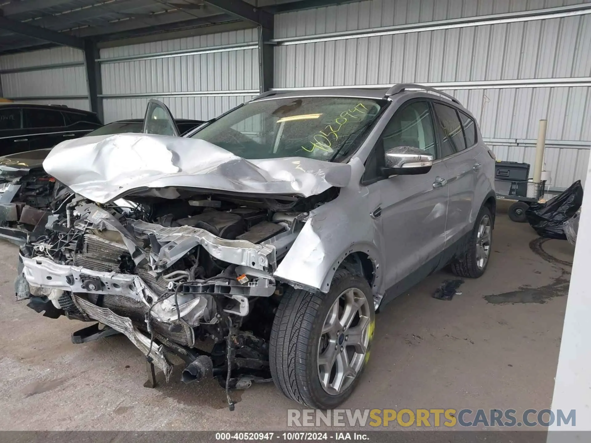 2 fotografías del automóvil dañado 1FMCU9J90KUC04615 FORD ESCAPE 2019