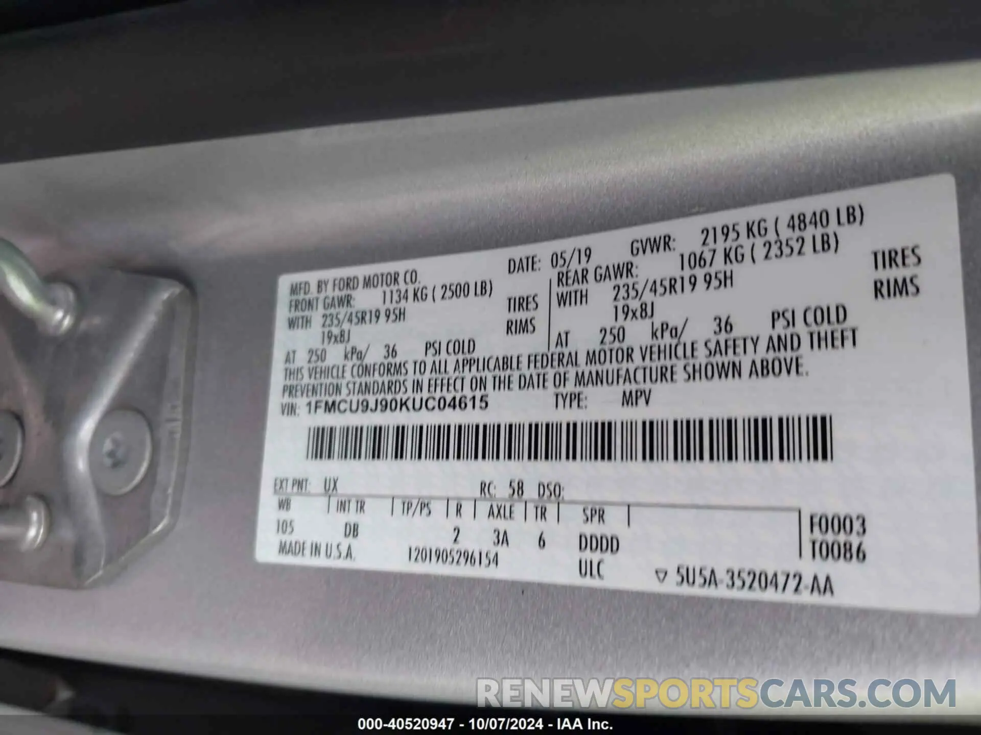 9 fotografías del automóvil dañado 1FMCU9J90KUC04615 FORD ESCAPE 2019