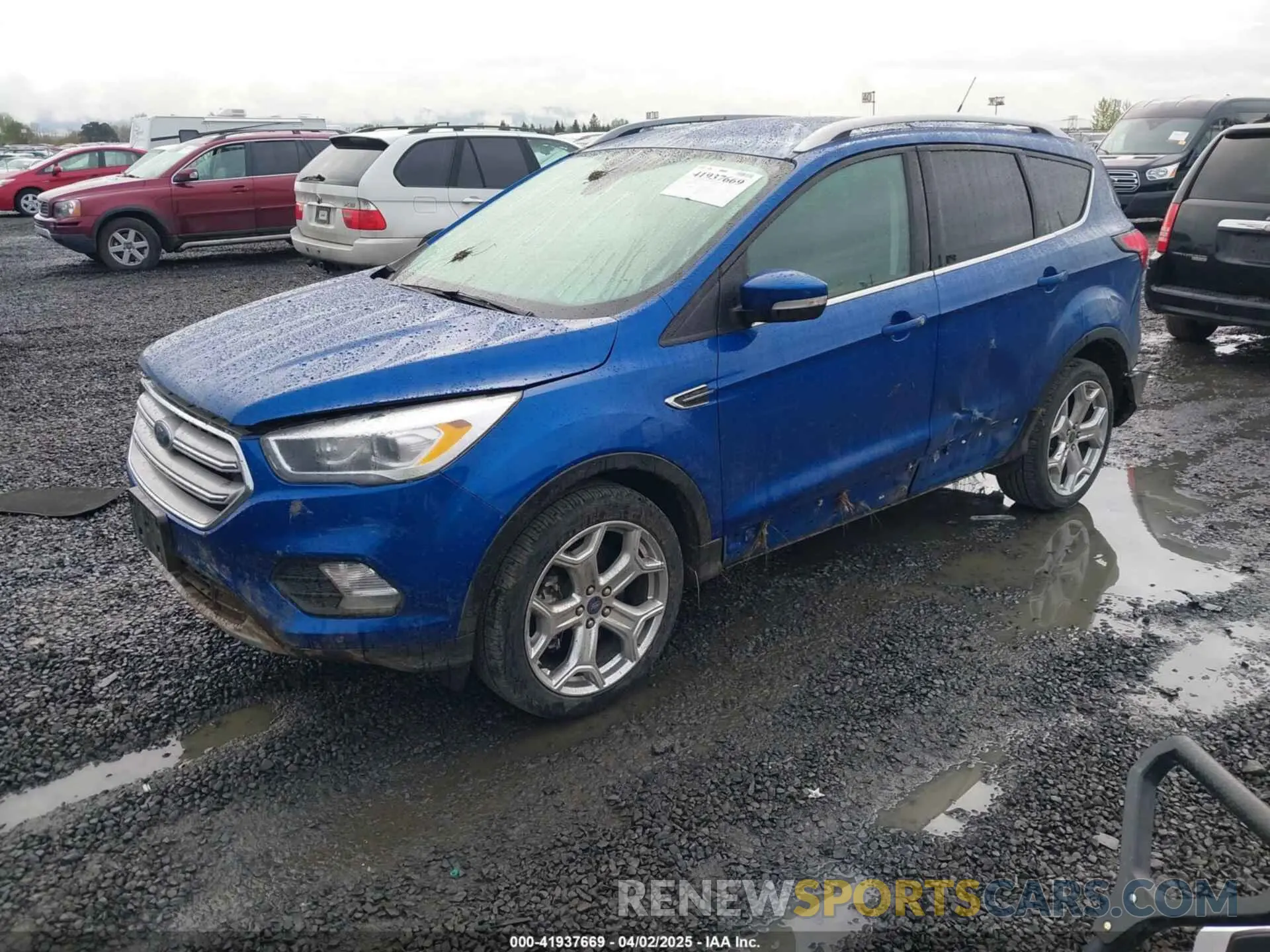 2 fotografías del automóvil dañado 1FMCU9J91KUA21269 FORD ESCAPE 2019