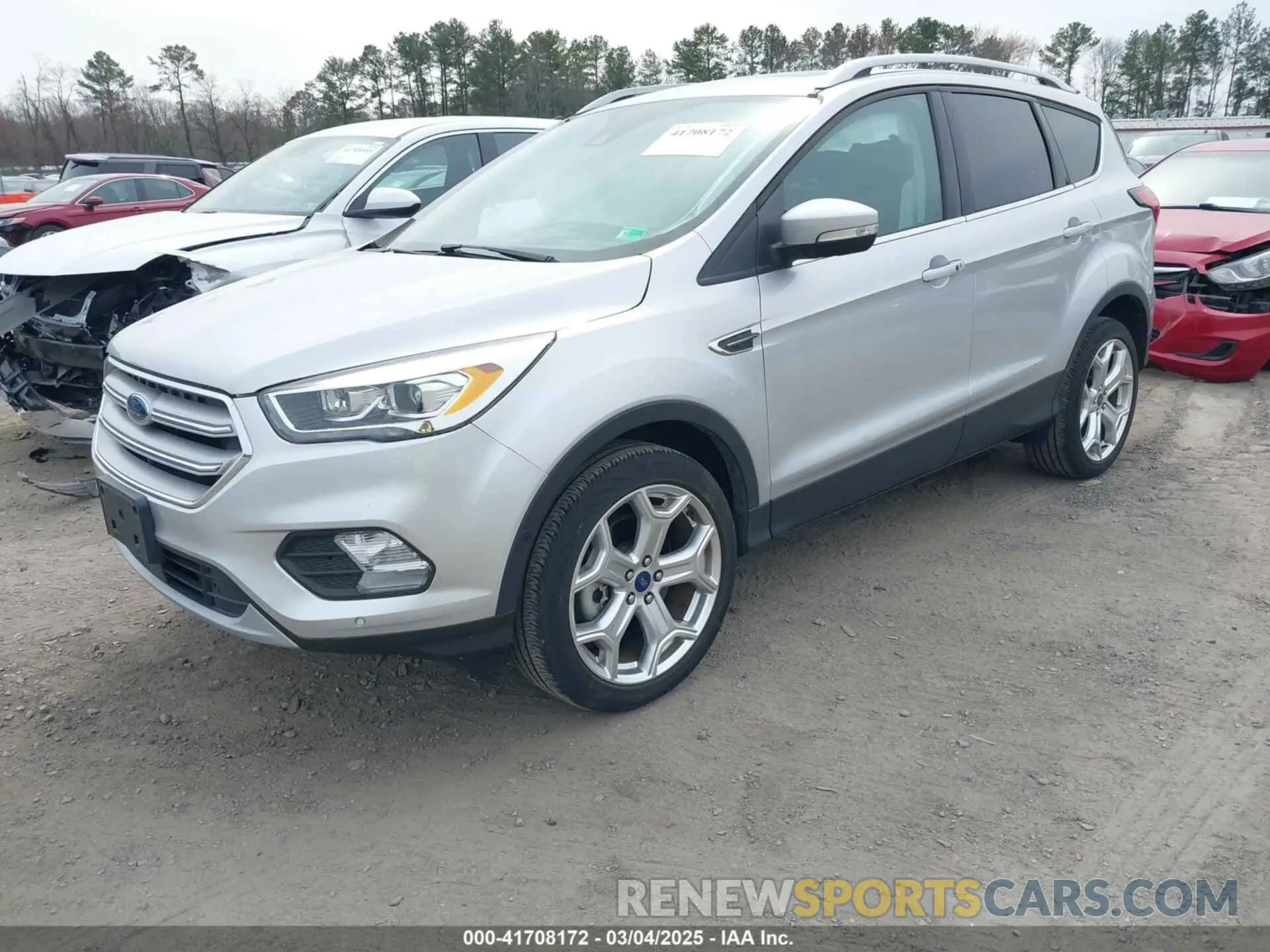 2 fotografías del automóvil dañado 1FMCU9J91KUA91323 FORD ESCAPE 2019