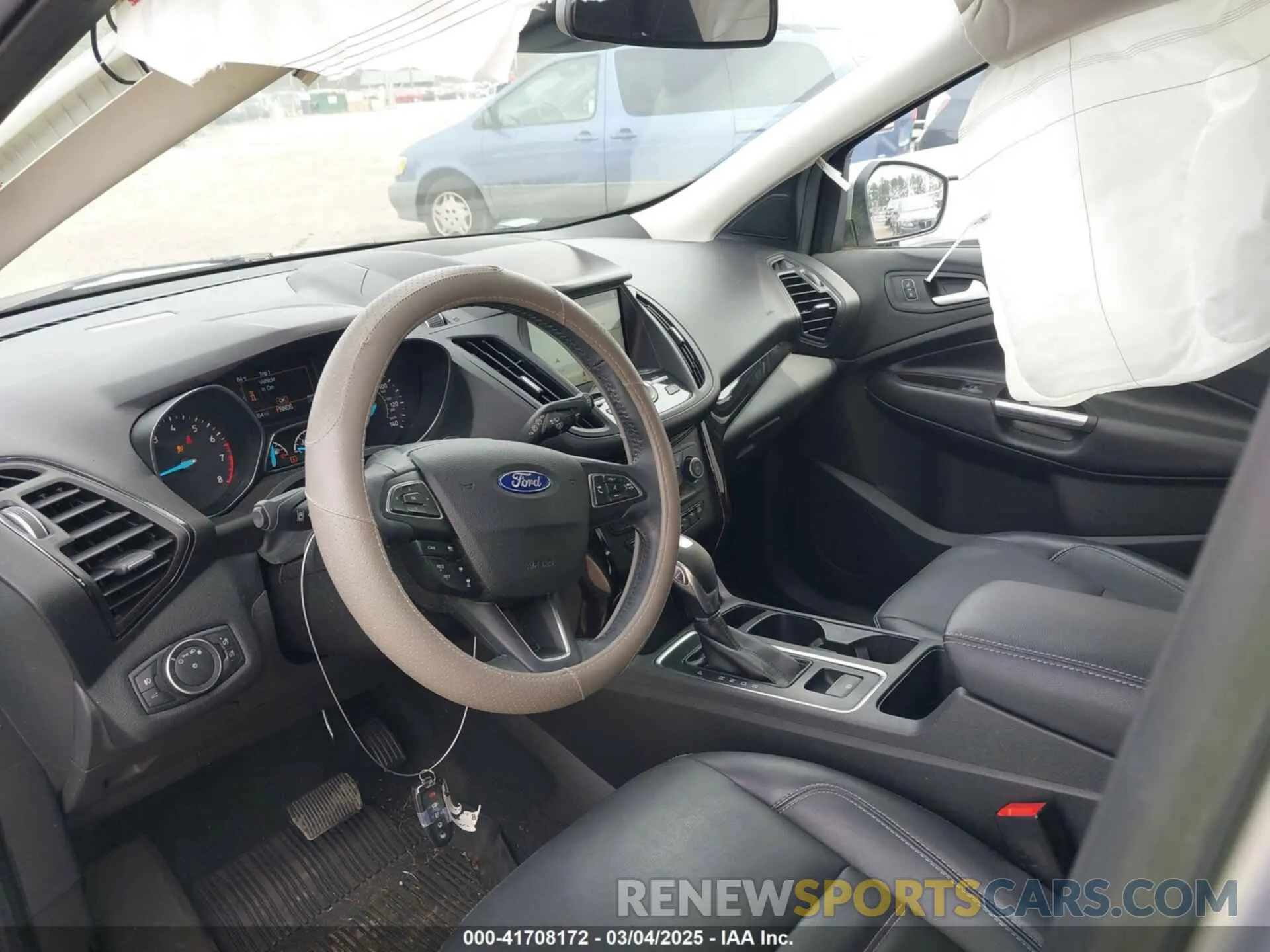 5 fotografías del automóvil dañado 1FMCU9J91KUA91323 FORD ESCAPE 2019