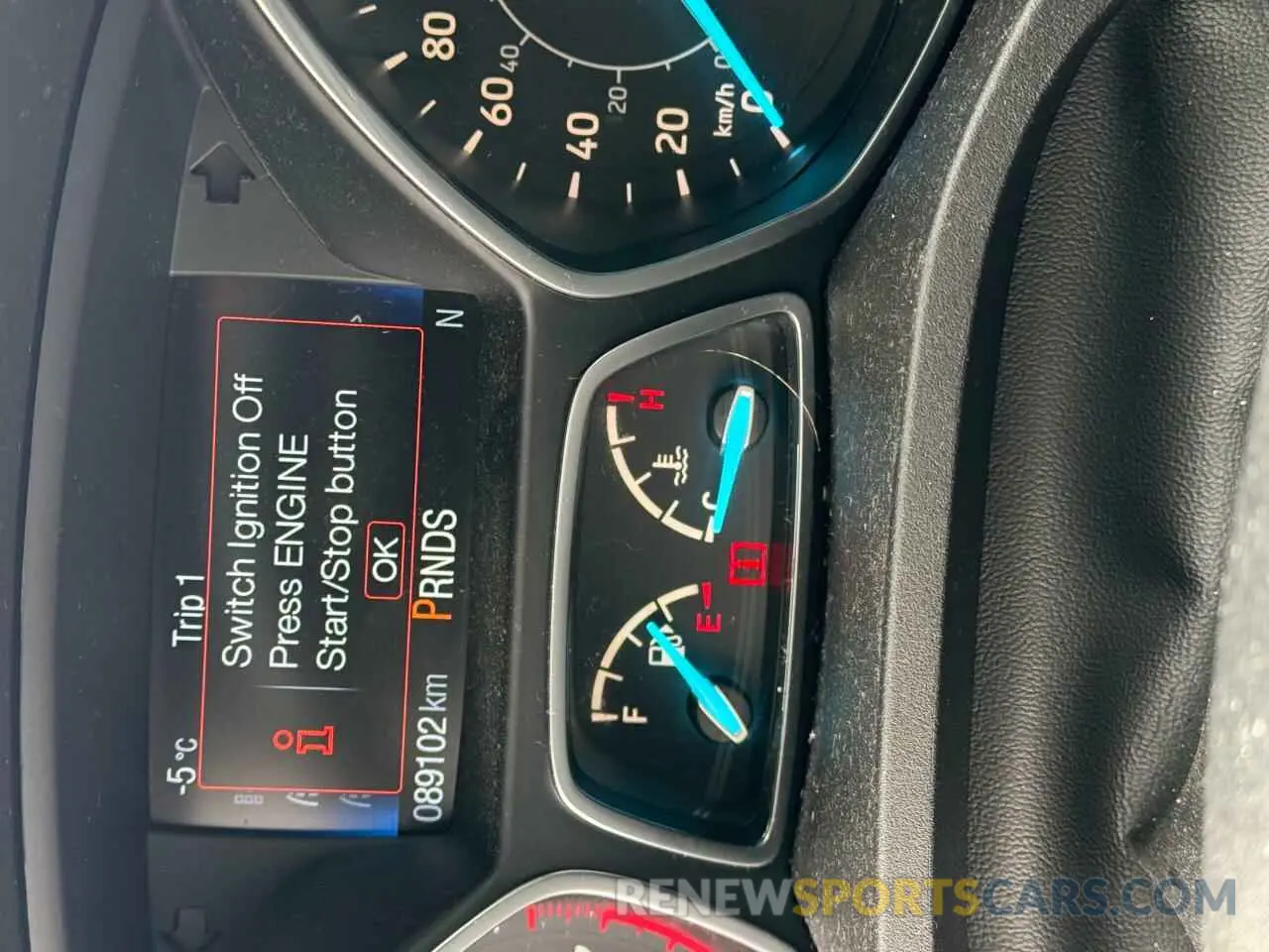9 fotografías del automóvil dañado 1FMCU9J91KUB37670 FORD ESCAPE 2019