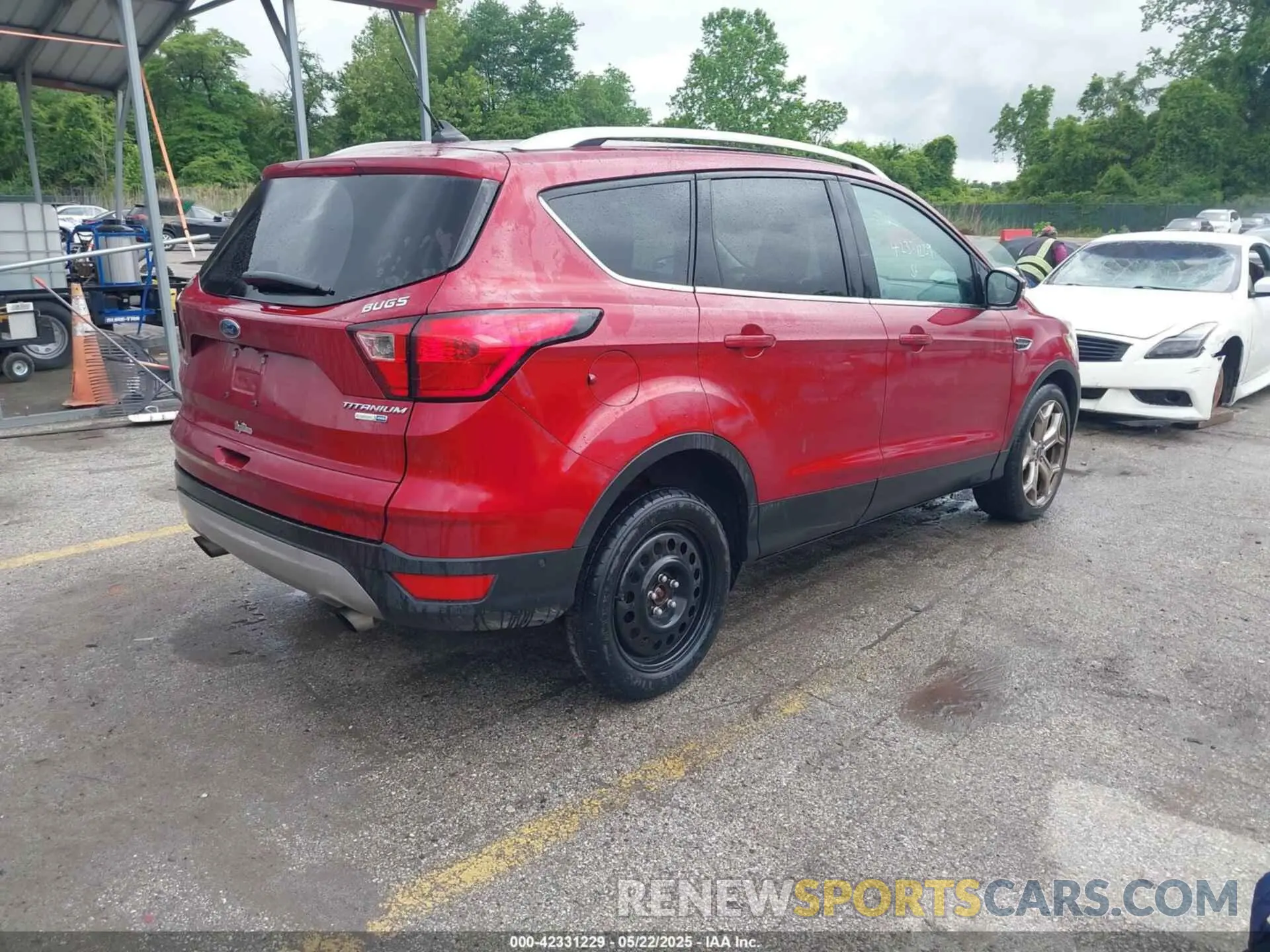 4 fotografías del automóvil dañado 1FMCU9J93KUC21330 FORD ESCAPE 2019