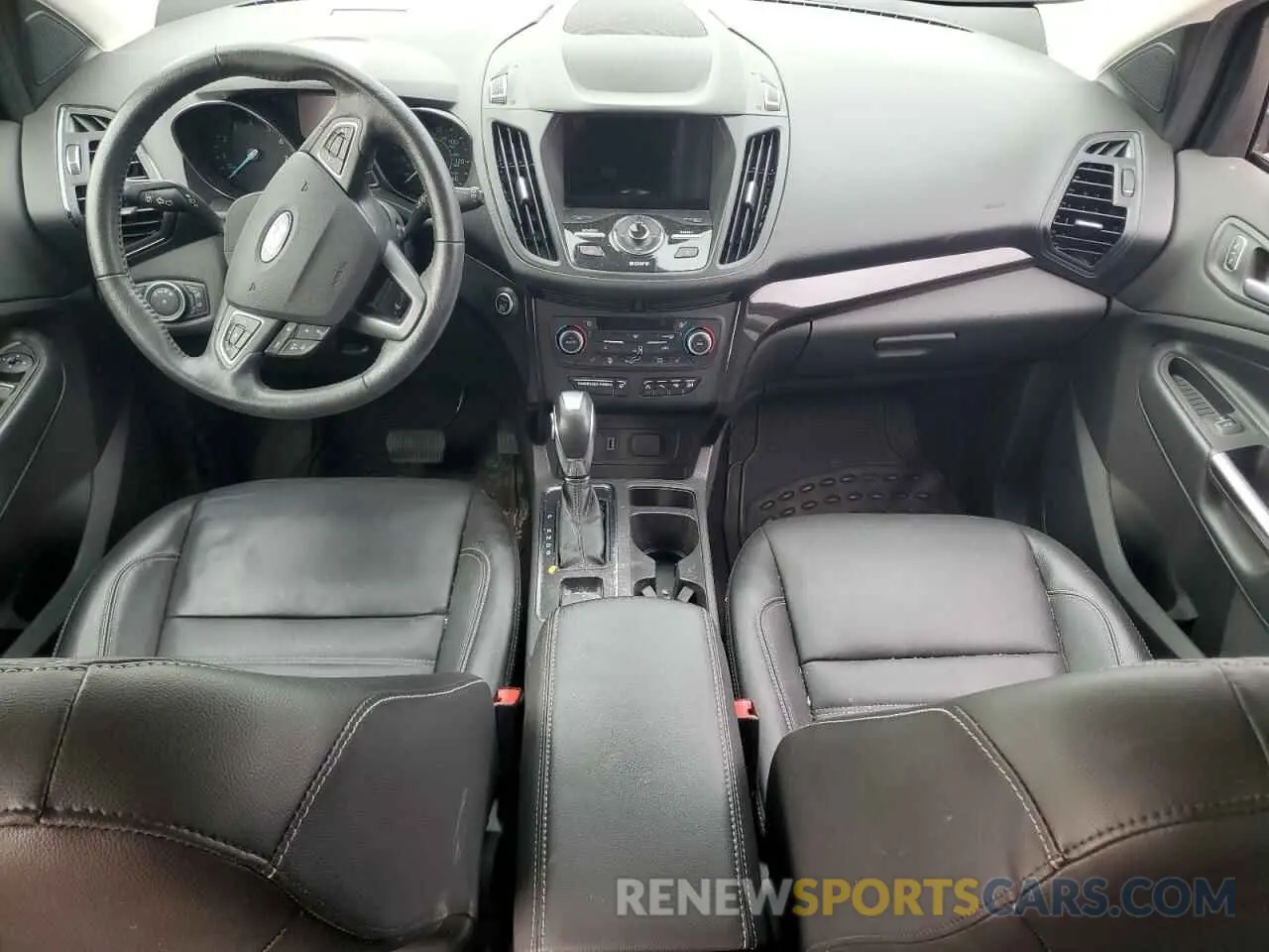 8 fotografías del automóvil dañado 1FMCU9J94KUB54821 FORD ESCAPE 2019