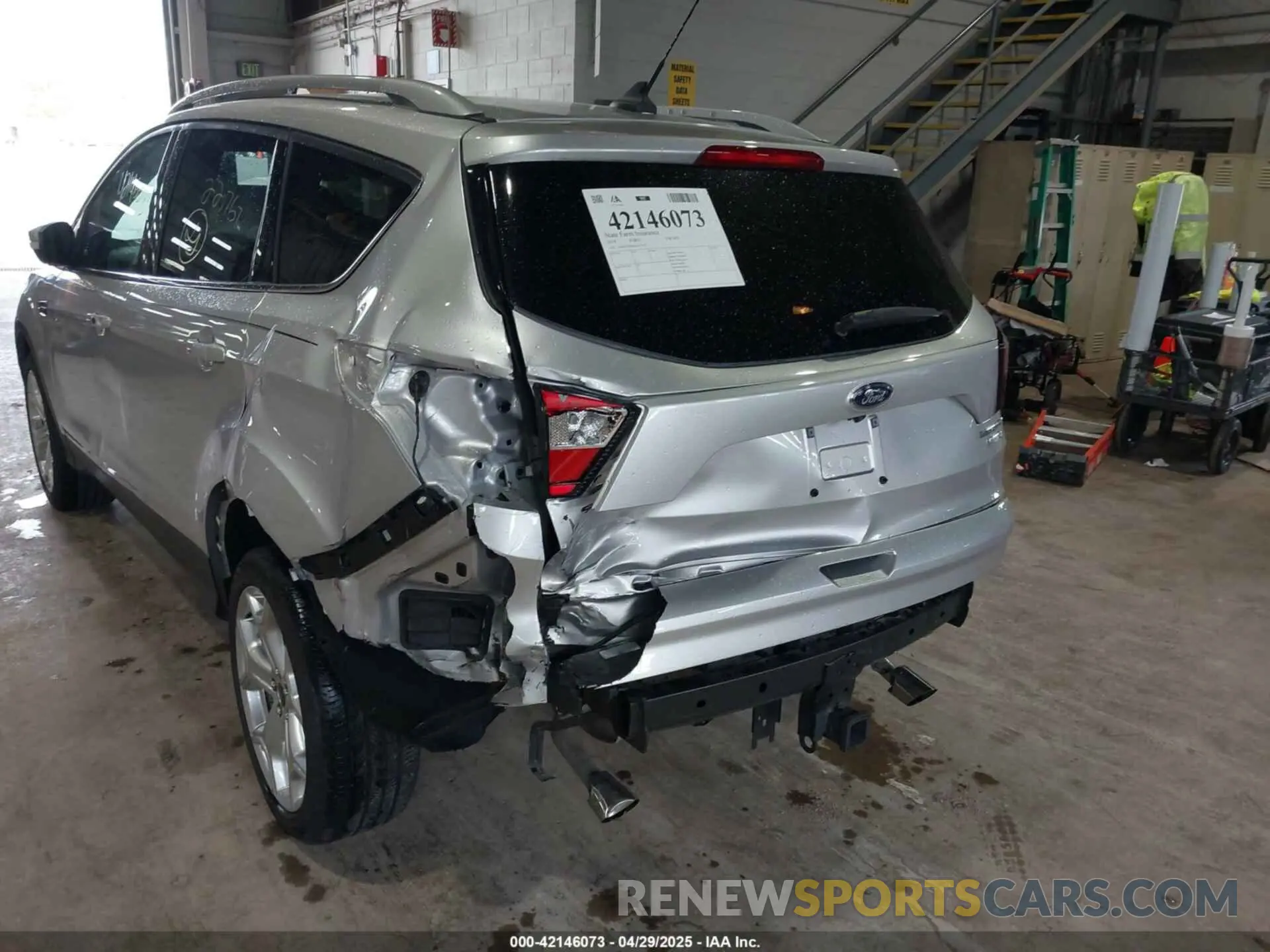 6 fotografías del automóvil dañado 1FMCU9J95KUA52315 FORD ESCAPE 2019
