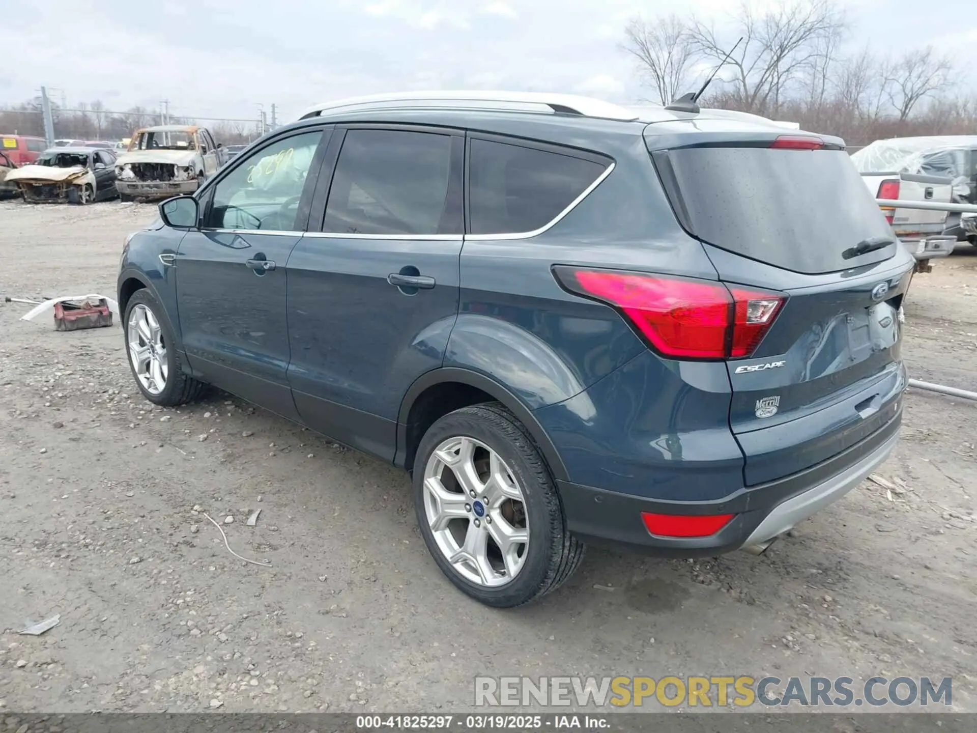3 fotografías del automóvil dañado 1FMCU9J95KUC28621 FORD ESCAPE 2019